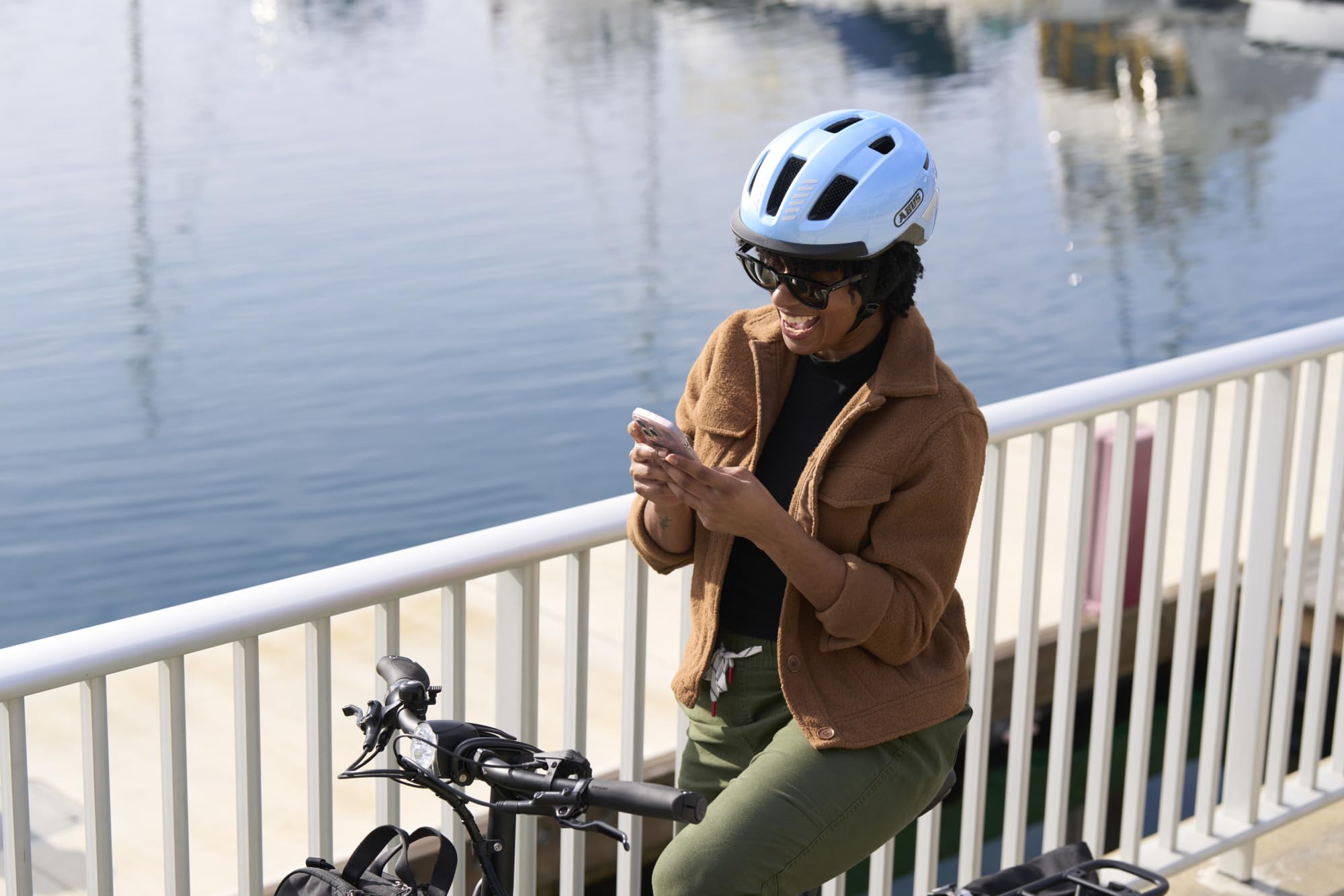 Abus Casco de Bicicleta Purl-Y - Protección Elegante con Seguridad NTA - Unisex, para Adultos y Jóvenes - para E-Bikes y S-Pedelecs