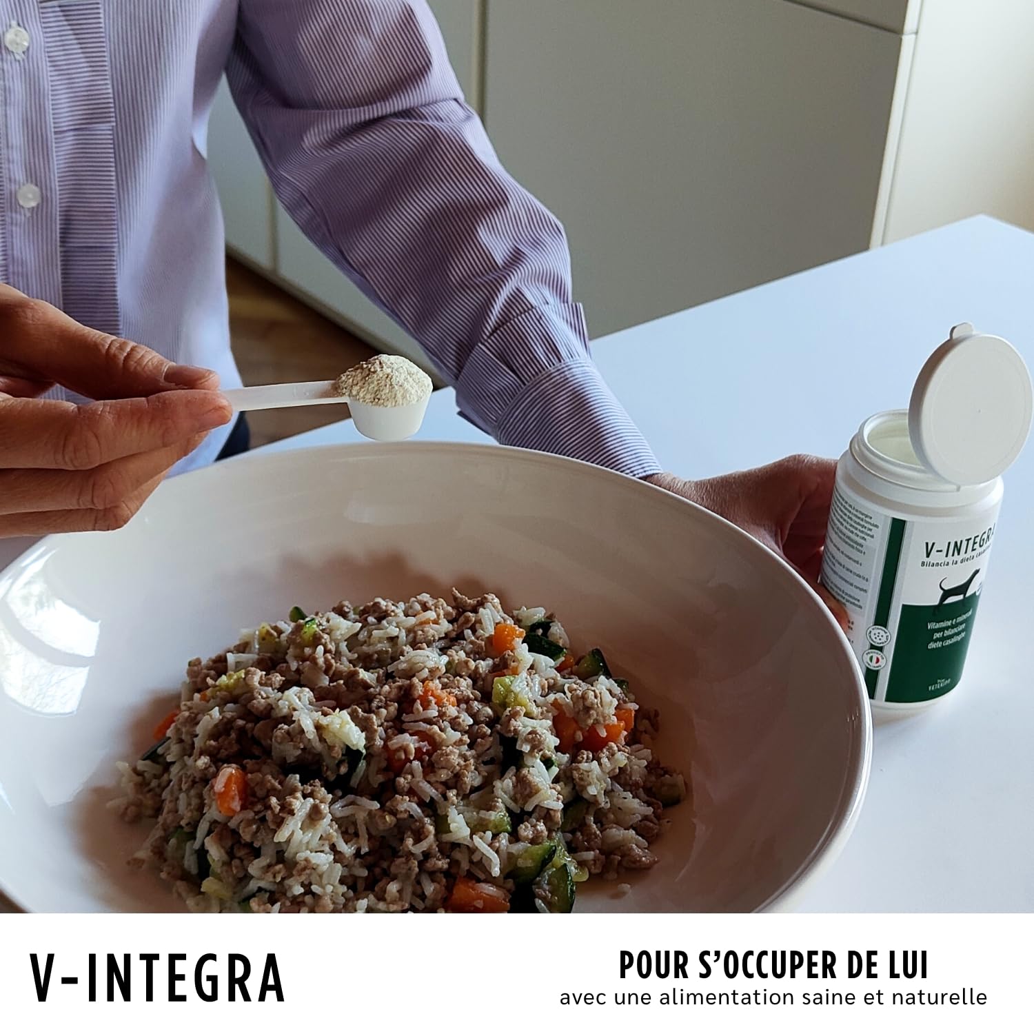 V-INTEGRA Chien Agé - Supplément Complet Riche en vitamines et minéraux pour la Ration ménagère et Barf des Chiens âgés - 200 g - Produit en Italie