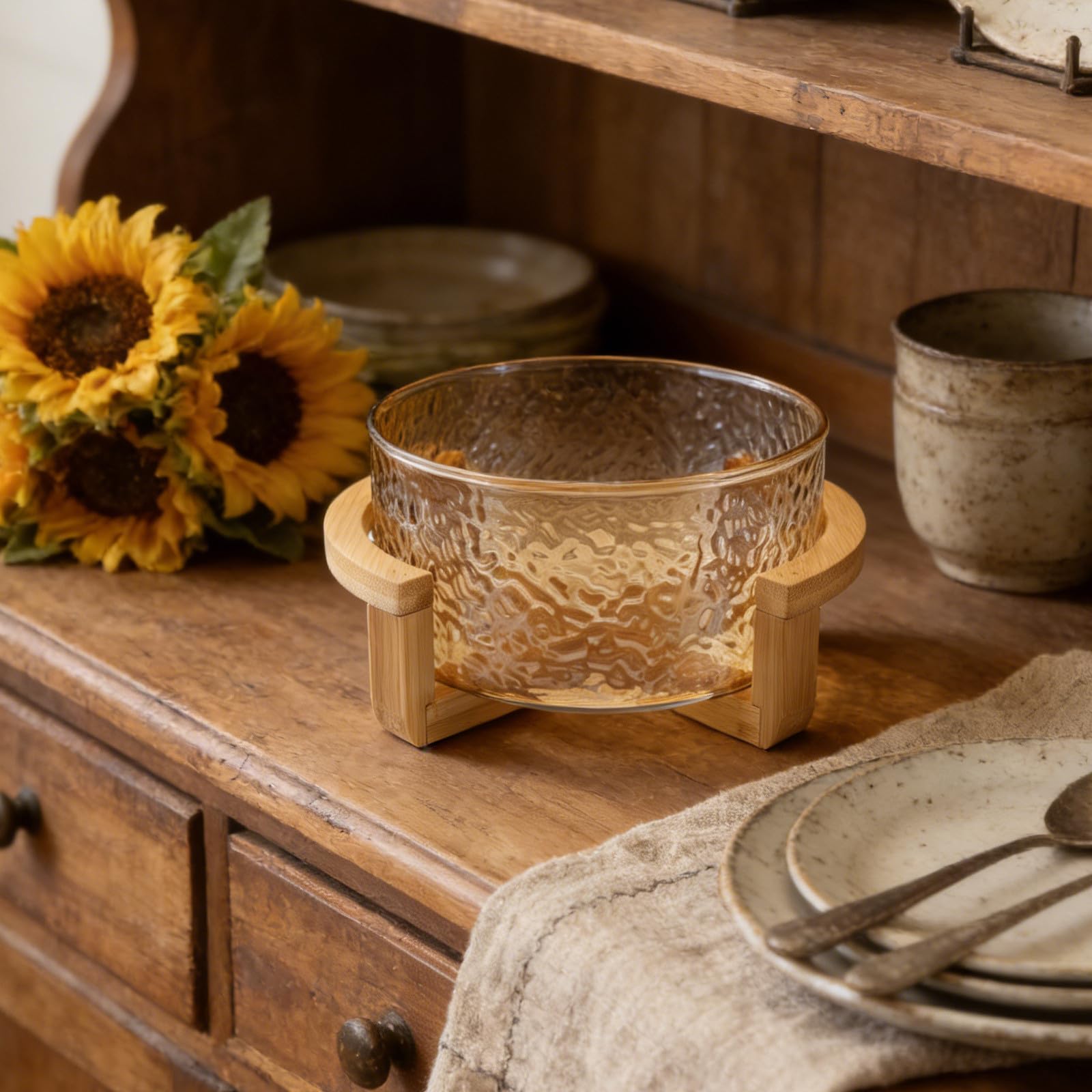 Bol de Ensalada de Vidrio con Efecto de Ondas de Agua y Soporte Seguro de Bambú Dorado, Elegante y Funcional para Uso Diario y Fiestas, Tamaño 21x17.5x10cm