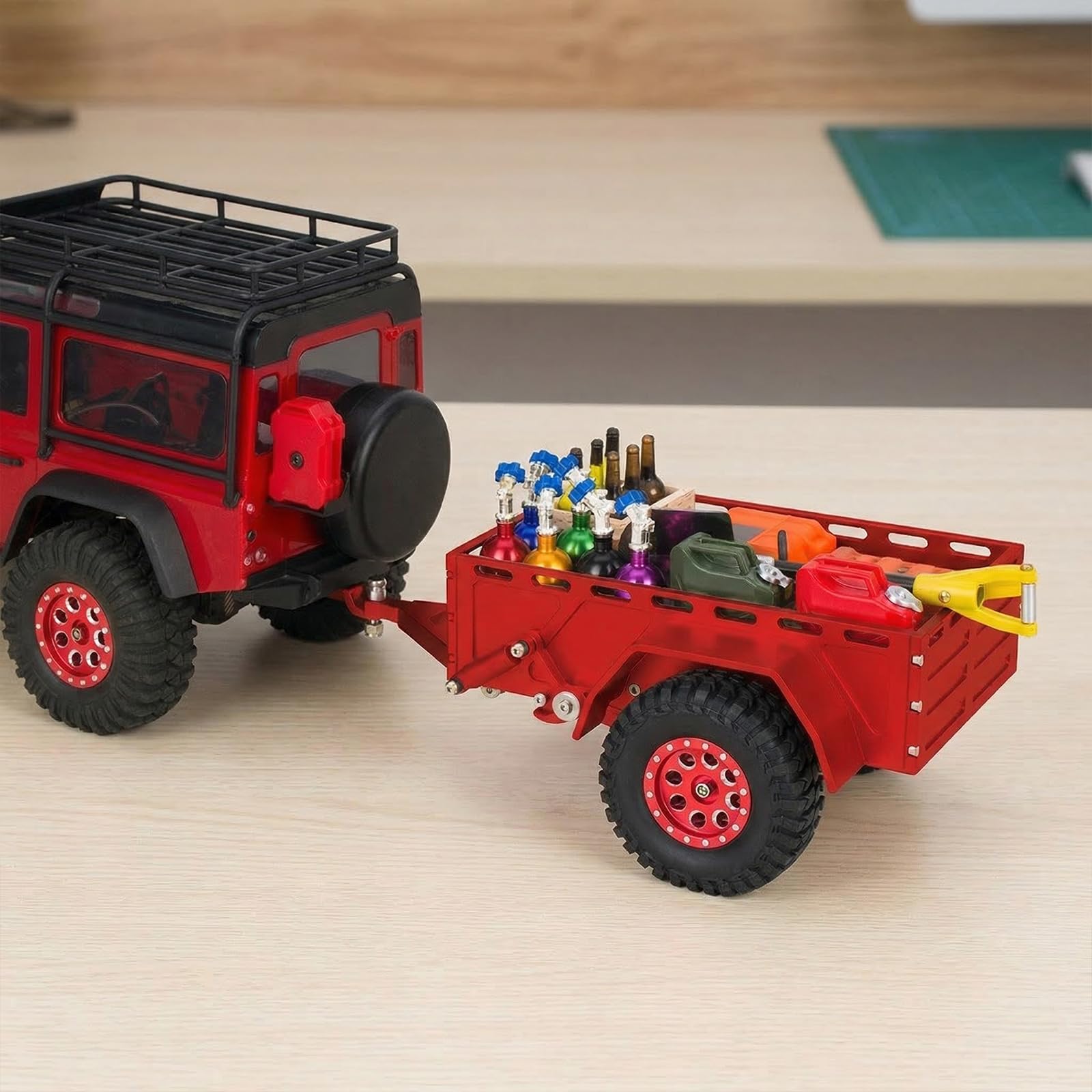 Obrabiana metalowa przyczepa RC z realistycznymi akcesoriami rowerowymi i deskorolkowymi 1/18, 1/24