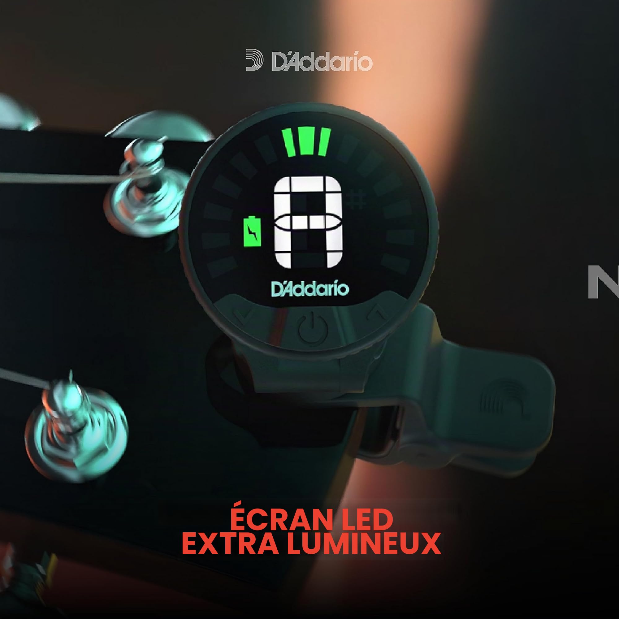 Accordeur de violon rechargeable D'Addario Nexxus 360 - Accordeur à pince pour violon - Arrêt automatique - Écran LED couleur réglable