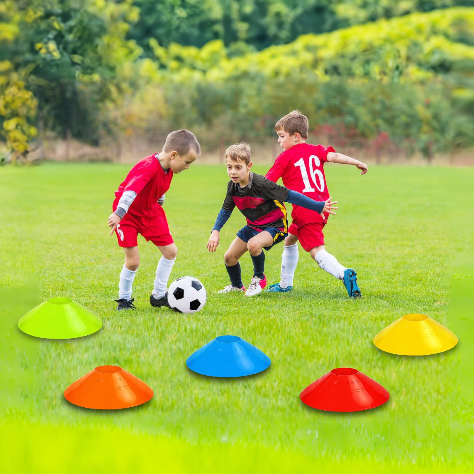 Plots de Marquage pour Football Cône,50 Plots Entrainement, Plots De Marquage pour Football Cône,Plots Sport avec Poignée de Transport Et Sac en Filet,pour Délimitation Entraînement Football