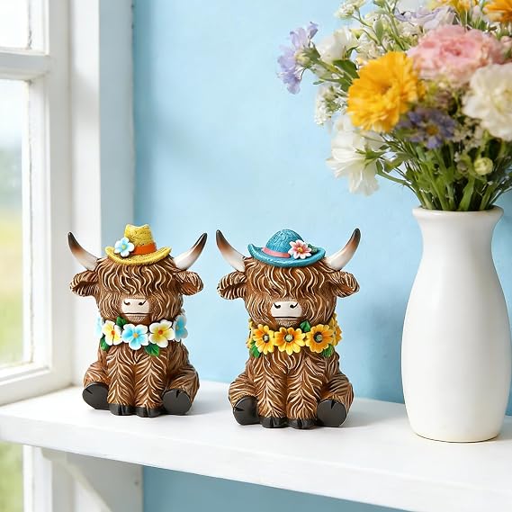 2 Pcs Highland Cow Figurines, Resin Highland Cow Statue, Hats & Flowers Summer Highland Cow Figurine Home Decor for Garden Kitchen Office Table Tiered Tray, Farmhouse Spring or Summer Decor