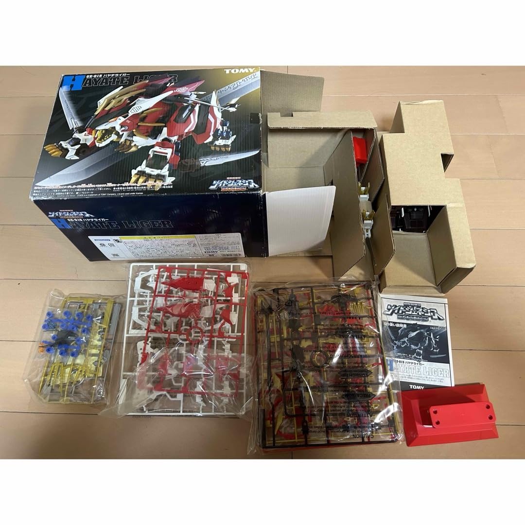 Amazon.co.jp: ゾイド ZOIDS 未組立 ハヤテライガー : おもちゃ 