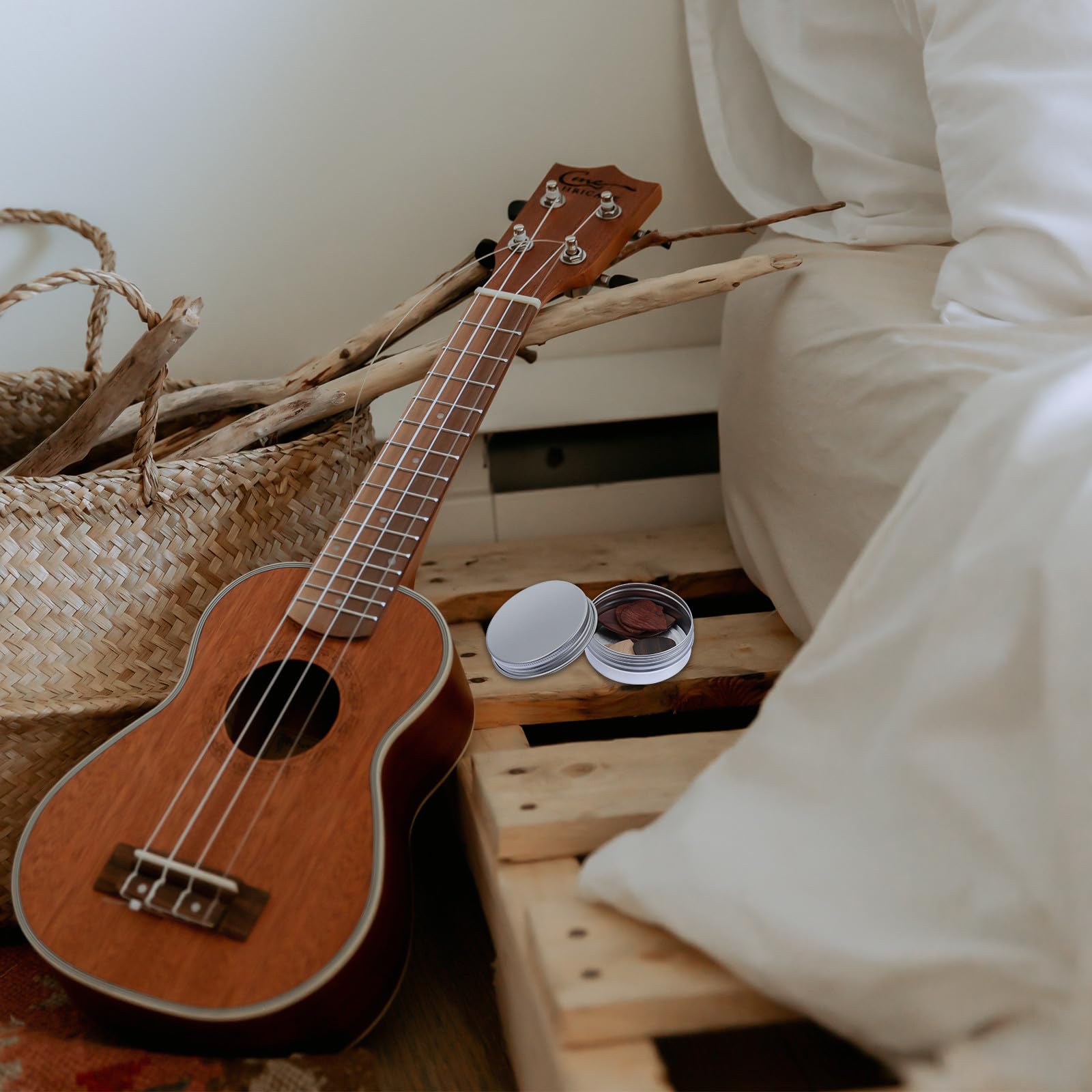 Vaguelly 10 Médiators en Bois pour Guitare Électrique et Acoustique avec Boîte de Rangement Portable, 10 Pièces Sûres et Résistantes, Accessoire pour Musicien