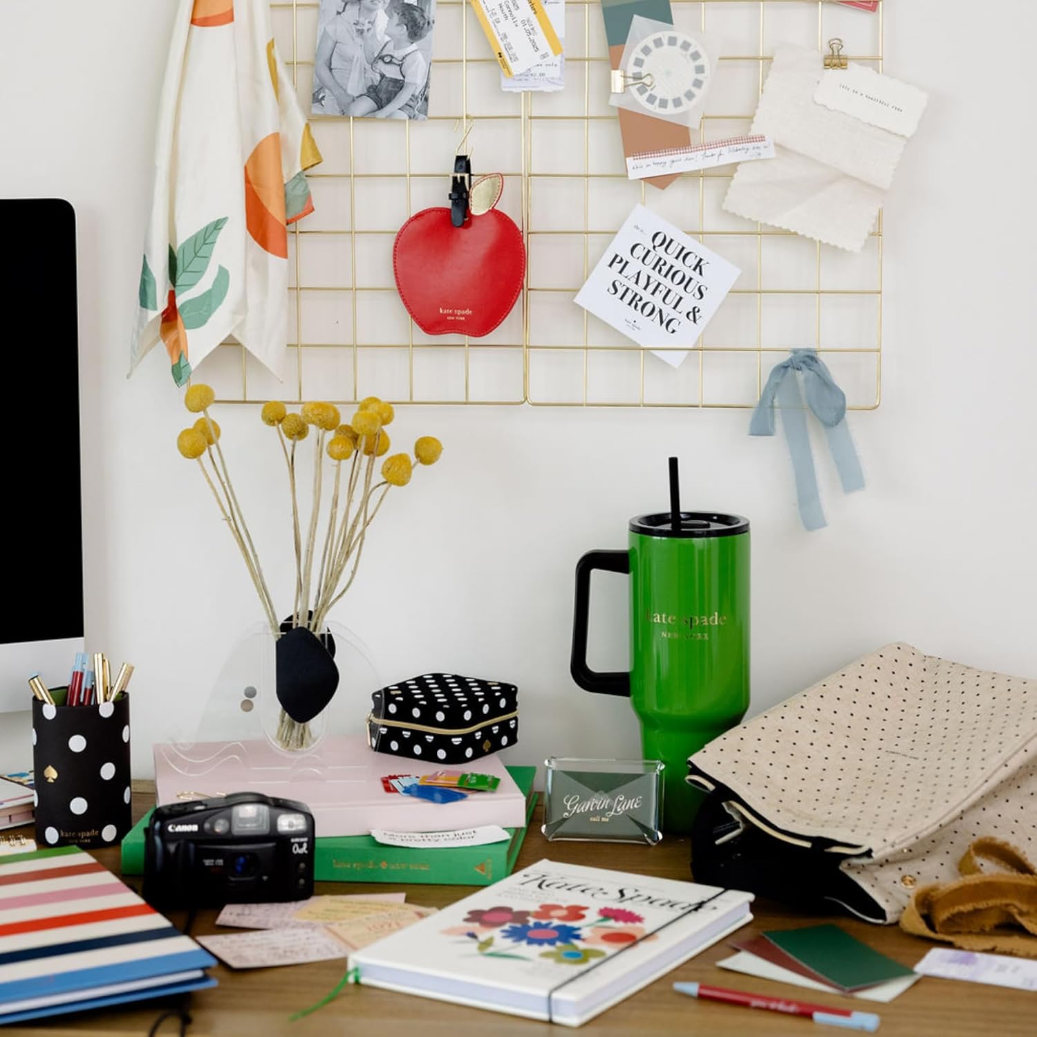 Kate Spade New York Round Red Vegan Leather Luggage Tag for Women, Durable Suitcase ID Tag, Apple - Image 7