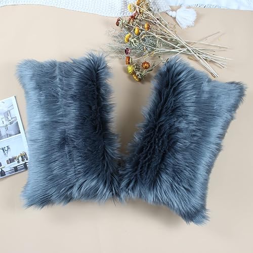 Miniatura 8 de OYIMUA Juego de 2 fundas de almohada decorativas esponjosas de 24 x 24 pulgadas, fundas de almohada lujosas de piel sintética de estilo rural,