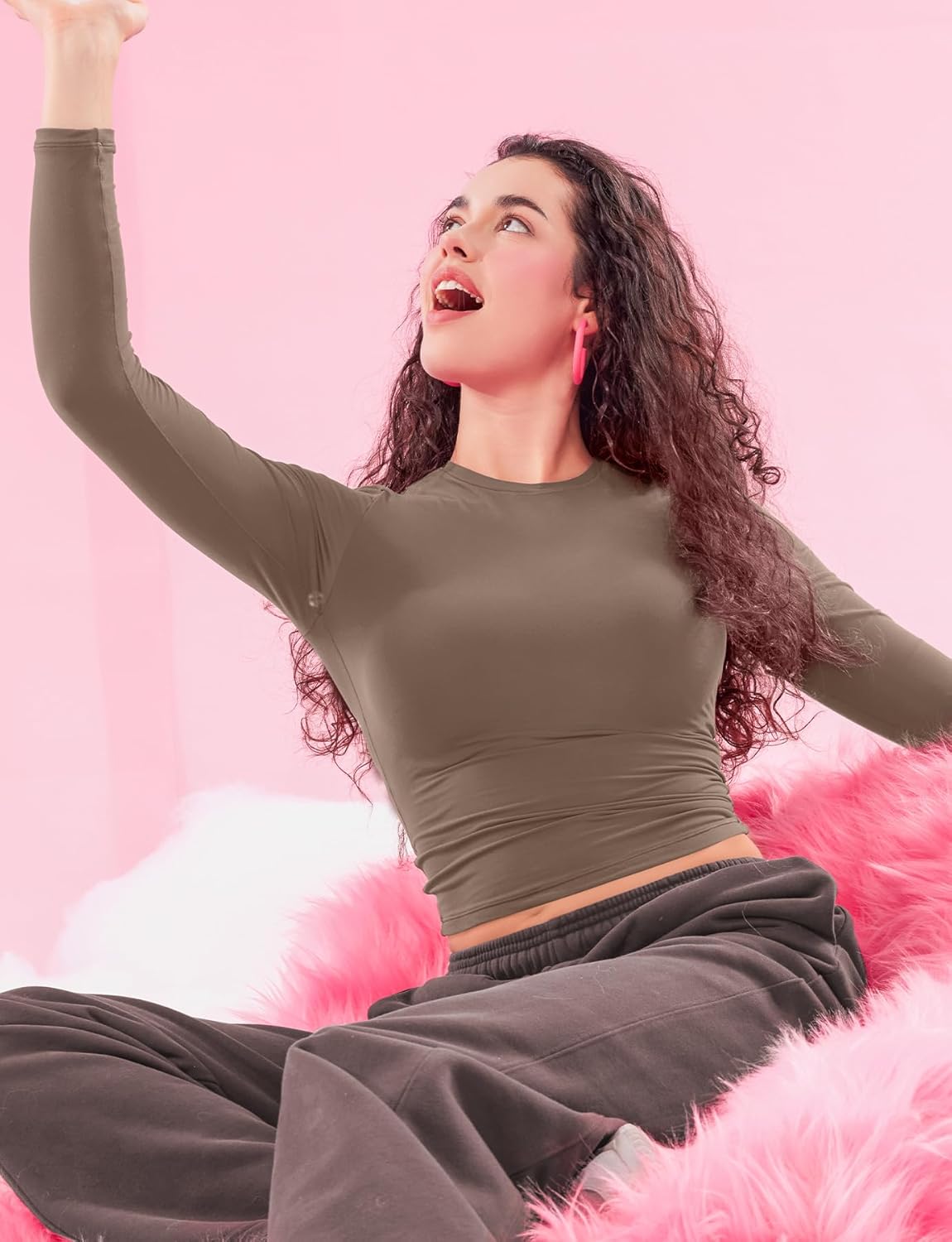 YEOREO Long Sleeve Shirts for Women y2k Tops Double Lined Basic Tee Crew Neck Going Out Sweeney Workout Undershirt - Image 4