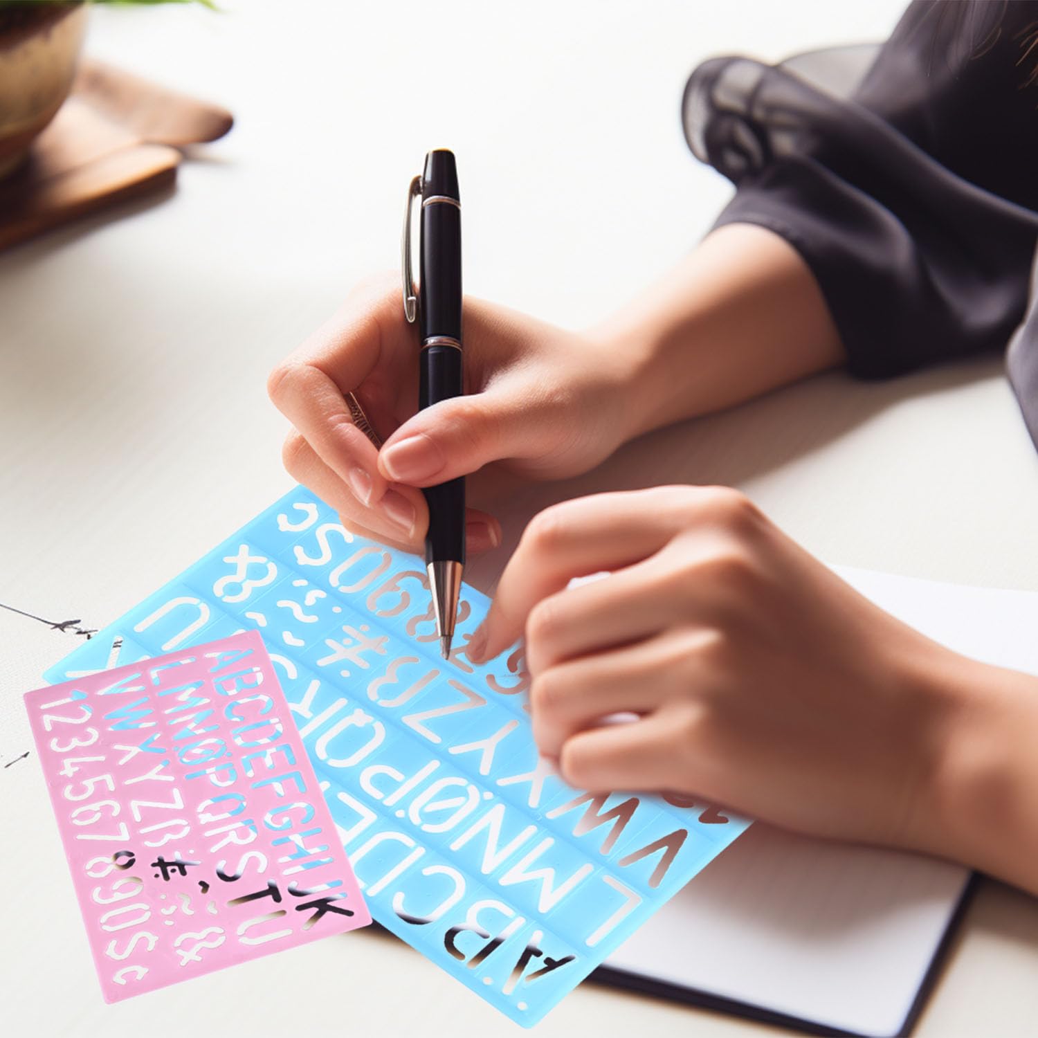 4 Piezas plantillas letra de plástico para lettering, letras reutilizables para manualidades