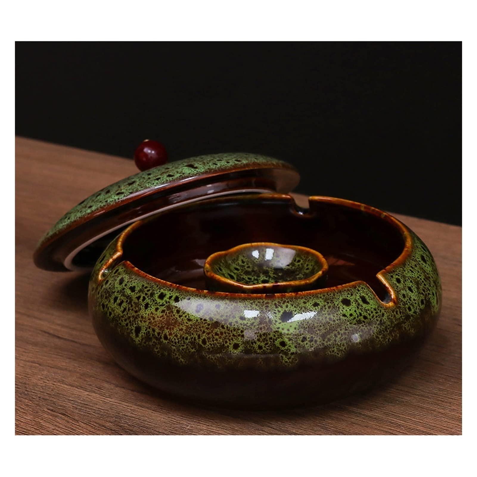 ashtray， Windproof Ashtrays with Lids,Office Homes,Collectible Ashtray for Men Smokers Gifts(Green)