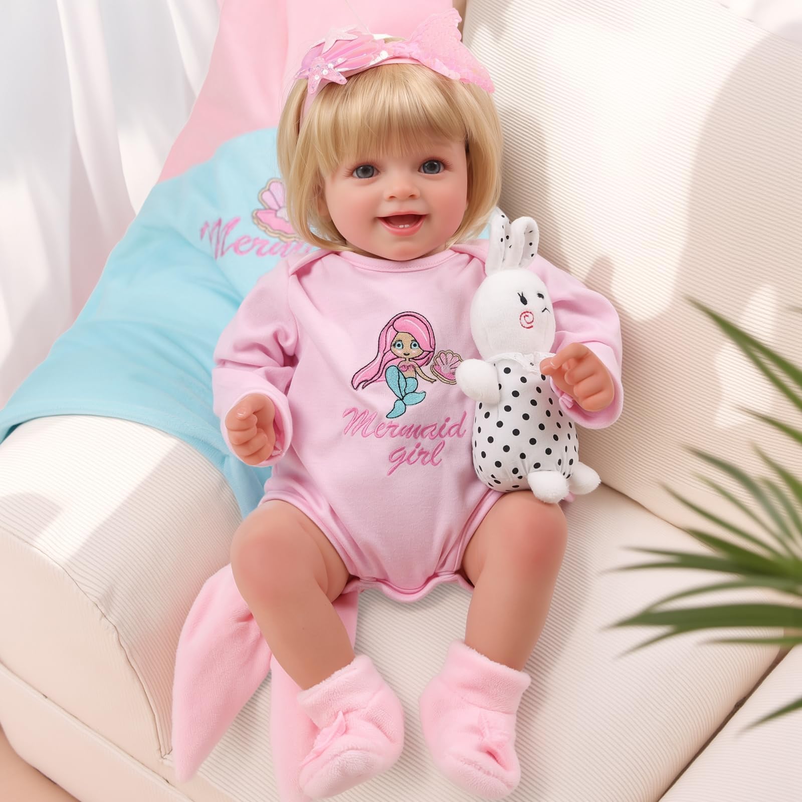 BABESIDE 20" Reborn Puppe, Lebensechte Puppe Offenen Augen Kurzem Haar | Reborn Puppe, Stoffkörper, Lebensechte Weibliche Puppe mit Offenen Augen, Inklusive Zubehör