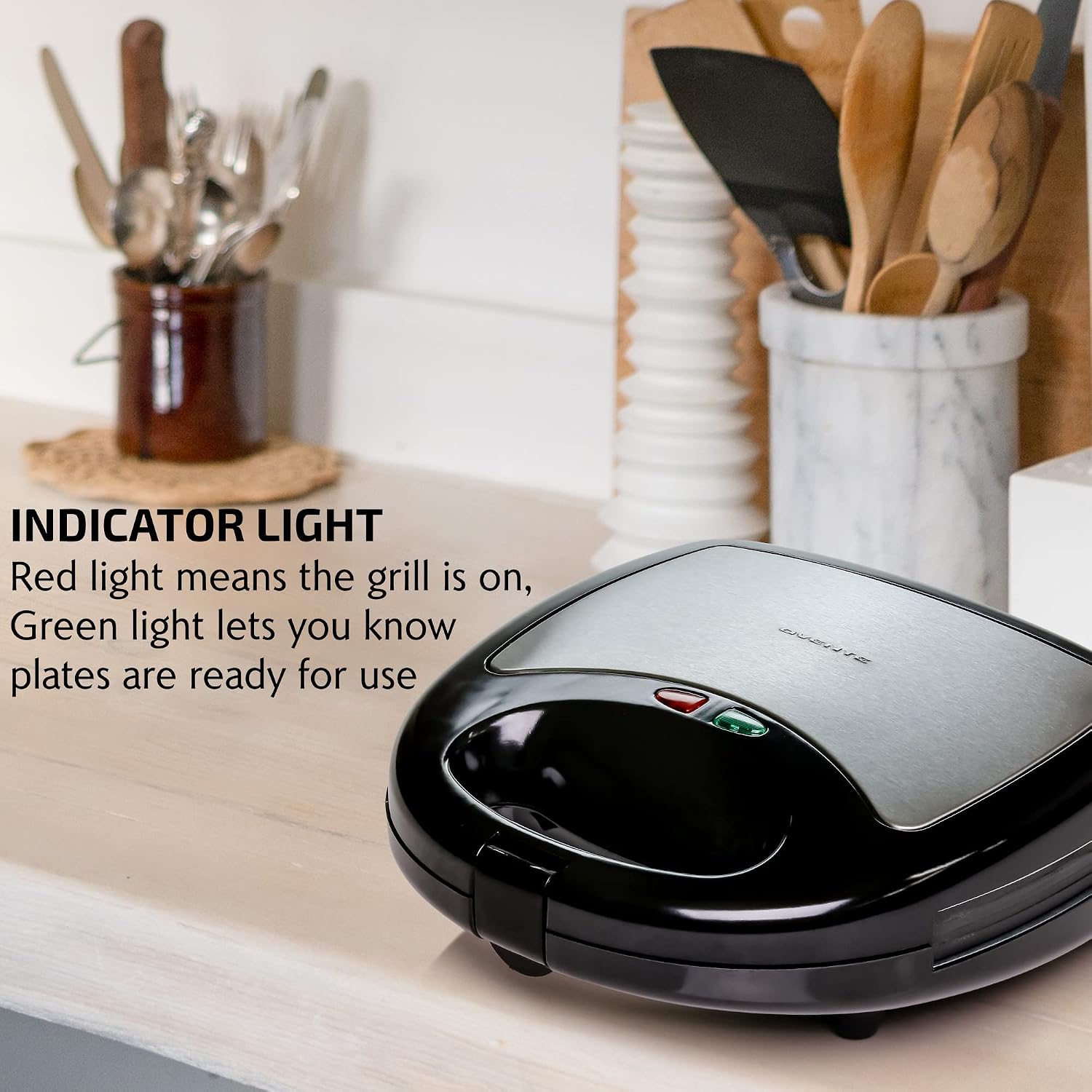 OVENTE 3 in 1 Electric Sandwich Maker, Panini Press Grill and Waffle Iron Set with Removable Non-Stick Plates, Perfect for Cooking Grilled Cheese, Tuna Melts, Burgers, Steaks and Snacks, Black GPI302B, view 3
