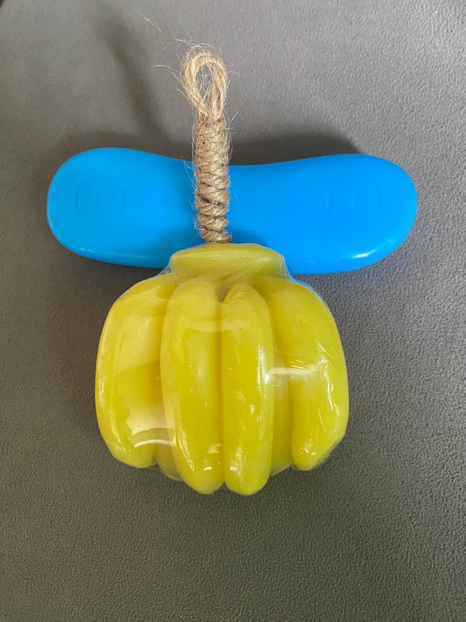 CESITRA Decorative Banana Shaped Natural Handmade Soap Bar with Rope,(pack of 2) (YELLOW SOAP BANANA) 4