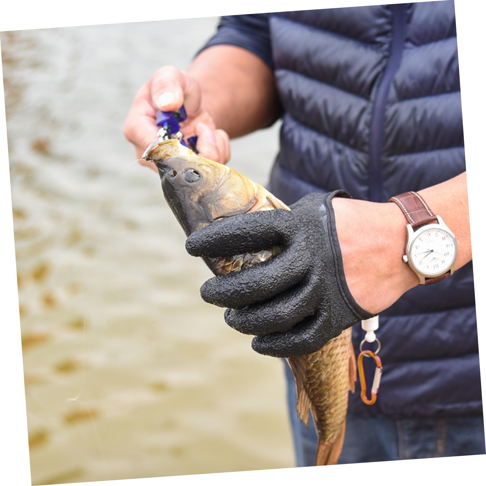 Hemoton 1Pc Non Slip Fishing Gloves Durable Pe Thread Woven Catch Fish Gloves for Outdoor and Indoor Use Breathable and Easy to Clean