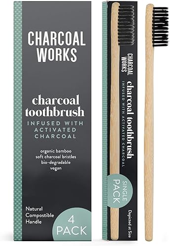Cepillo de dientes de bambú con infusión de carbón para adultos (paquete de 4)