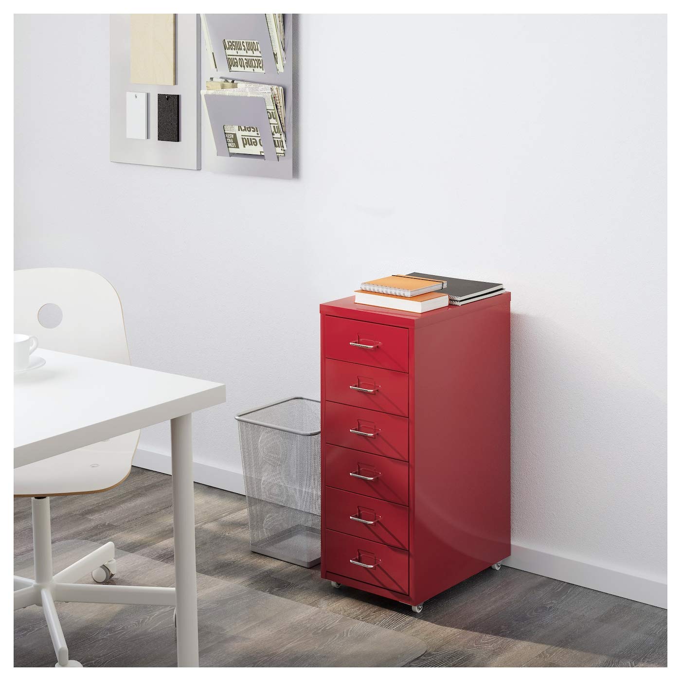 Ikea Helmer commode met wielen, rood, volledig van versterkt