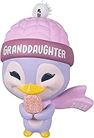 Vista 1 de Hallmark Keepsake Adorno navideño con fecha de año 2022, nieta pingüino