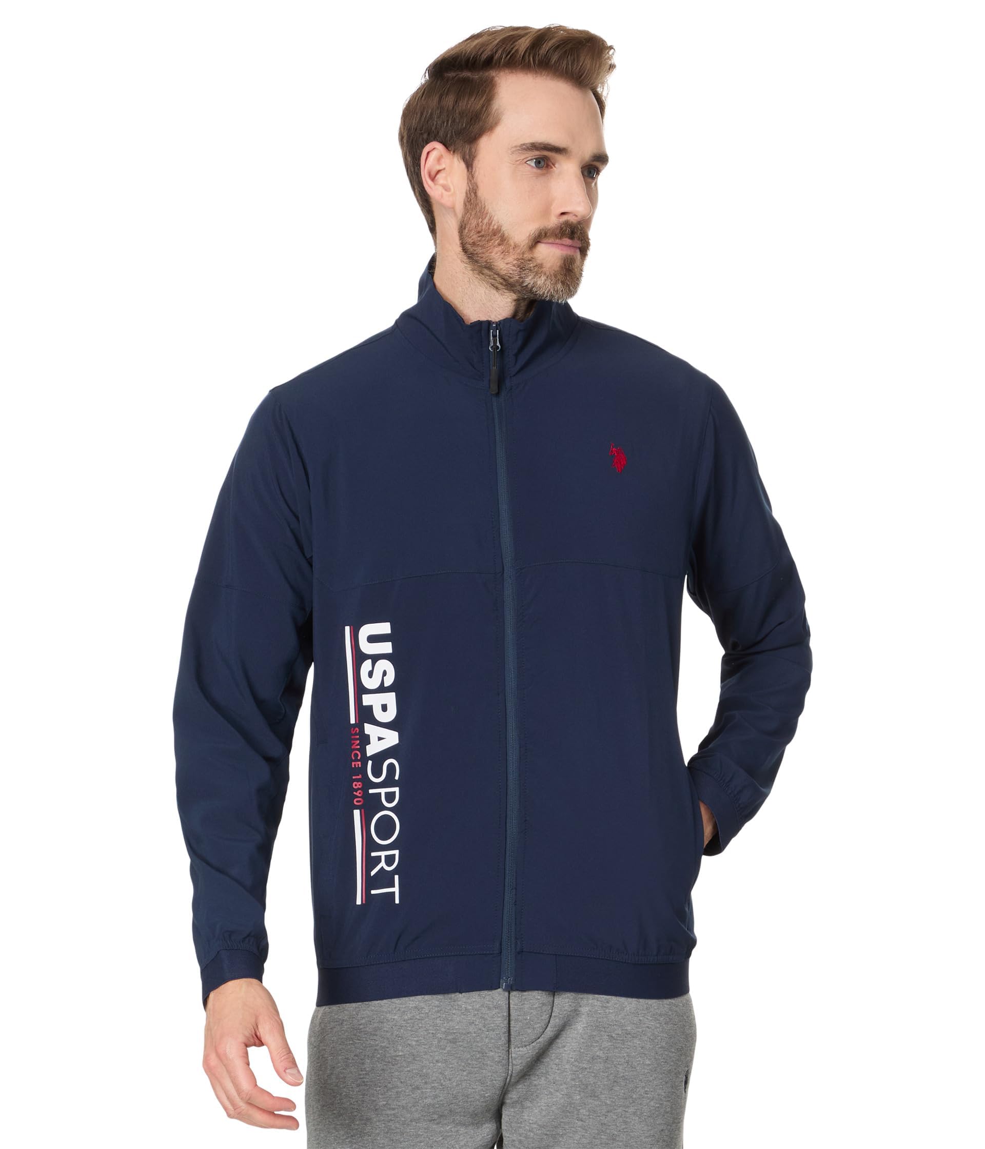 Chaqueta deportiva con cremallera completa para hombre que busca abrigo ligero y comodidad 4