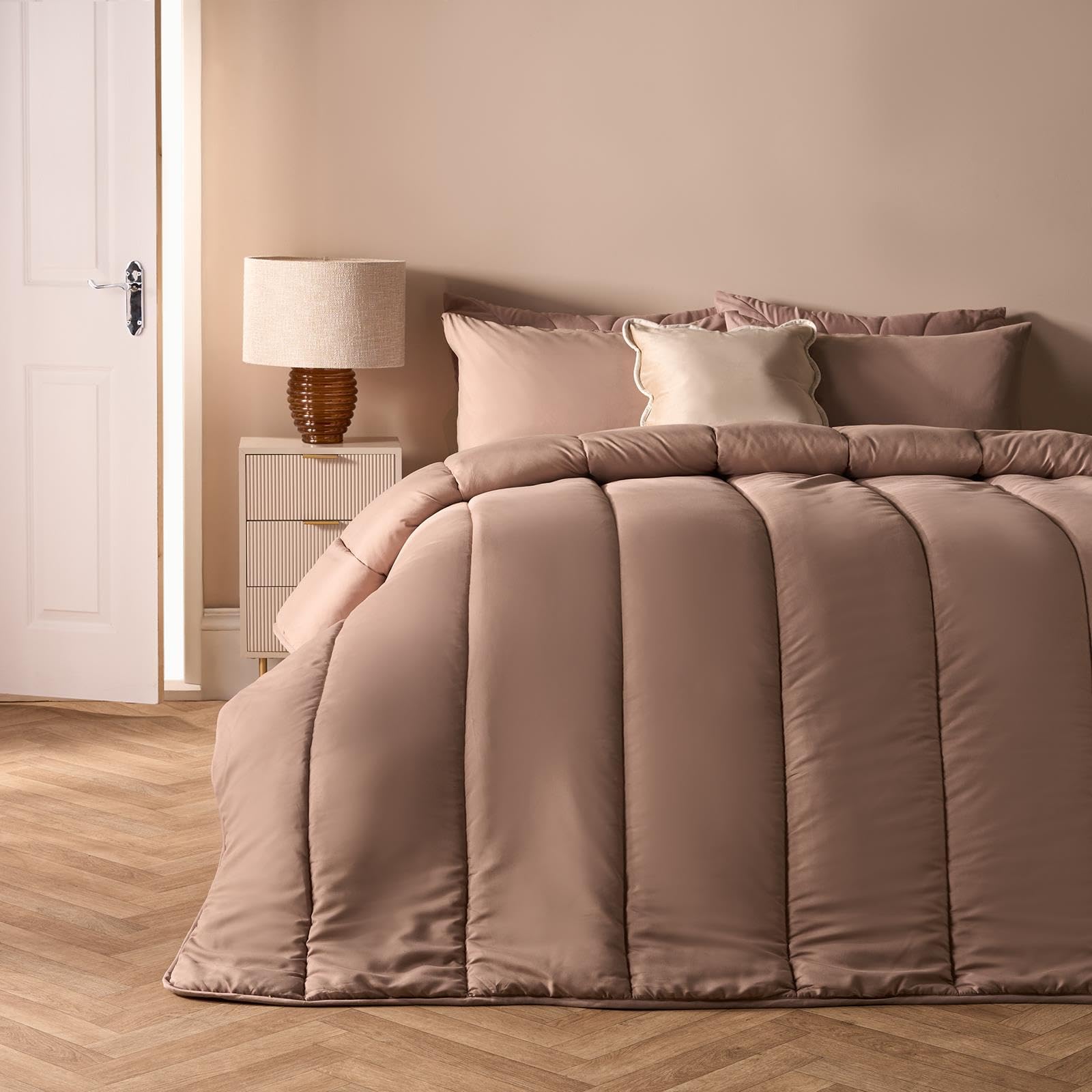Ohs Natural Coverless Duvet King Size 10.5 Tog, Soft Warm Microfibre Fabric Comfortable Coverless Duvet Camping Quilt Summer Winter Washable King Size Duvets With Pillowcases,
