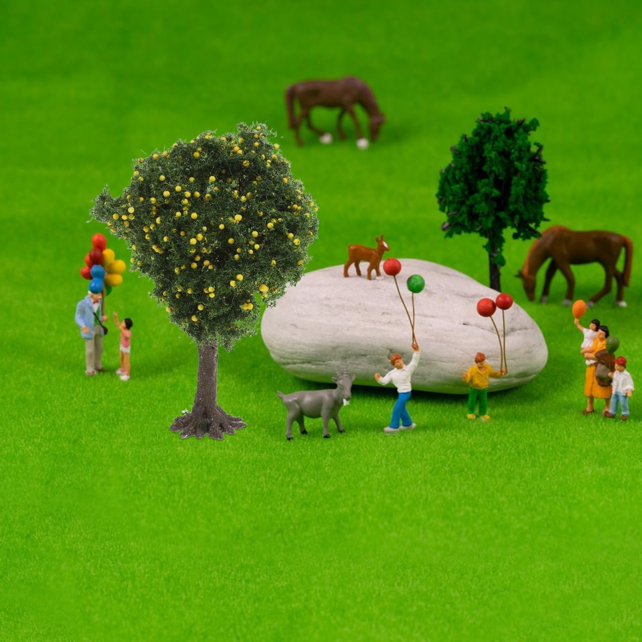 Mipcase Miniature Landscape Tree Model 4.72X3.14X2.75In Realistic Plastic Maple Tree for Fairy Garden DIY Scenery Micro Landscaping Projects and Model Trains
