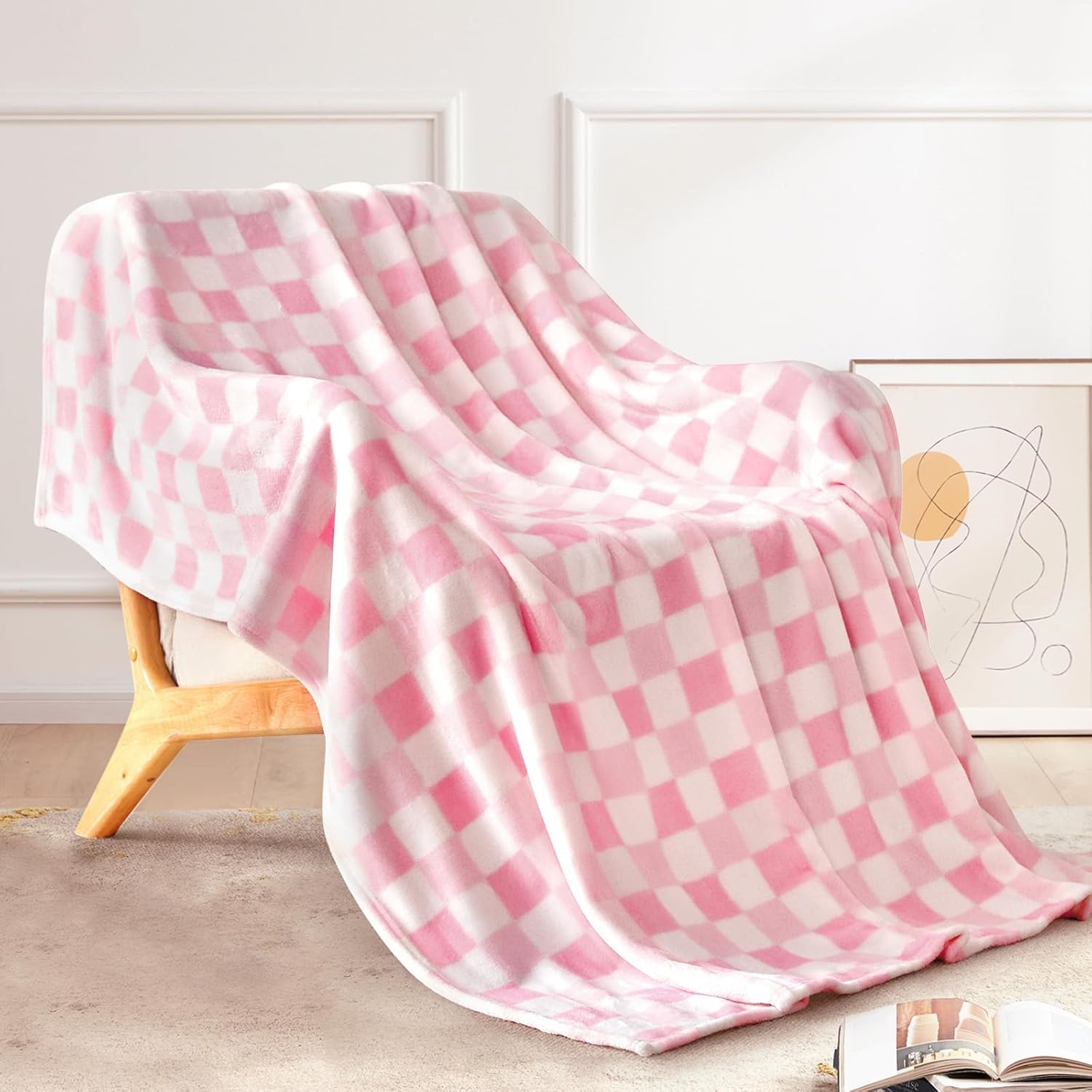 Touchat Fleece Throw Blankets, Buffalo Plaid Throw Blanket for Couch Sofa Bed, Soft Warm Fuzzy Cozy Plush Checkered Blanket, Lightweight Farmhouse Decor(Gradient Pink Plaid, 50“ x60”) - Image 4