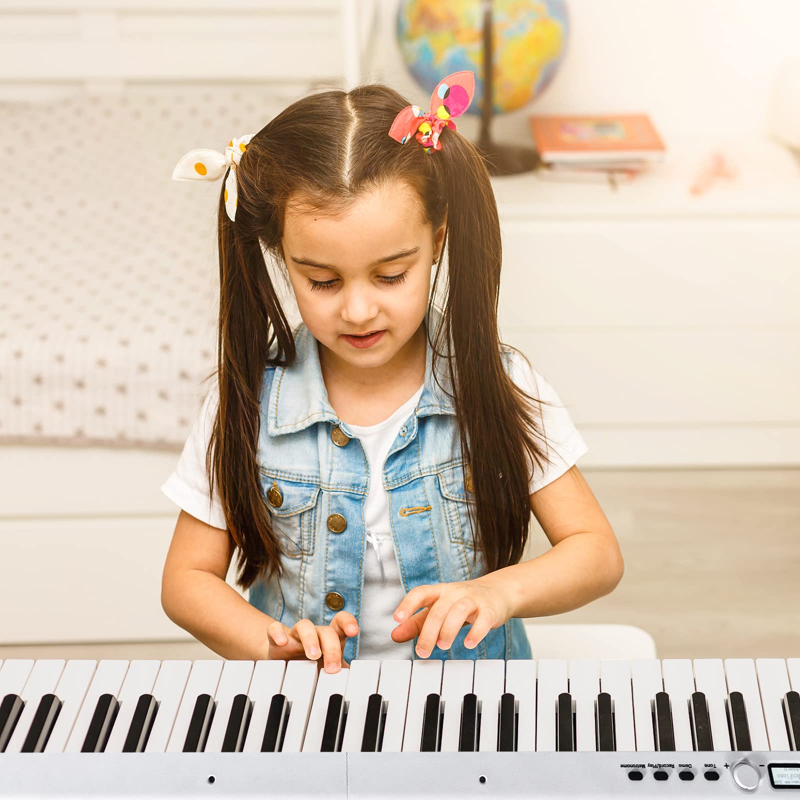 GOPLUS 88 Tastatur Elektronisches Klavier, Digitale Keyboard faltbar mit Bluetooth, Digital Piano mit 128 Rhythmen/Klänge & 20 Demo-Songs, E-Piano mit Tragetasche und Pedal, Farbwahl (Weiß)