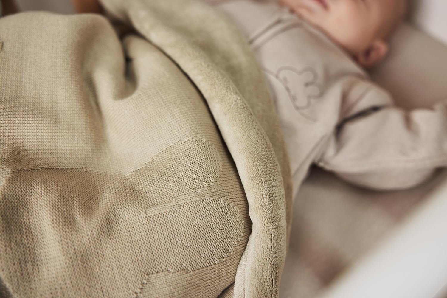 Jollein 517-522-67087 Koc dziecięcy z dzianiny z polaru - Miffy Olive (100 x 150 cm)