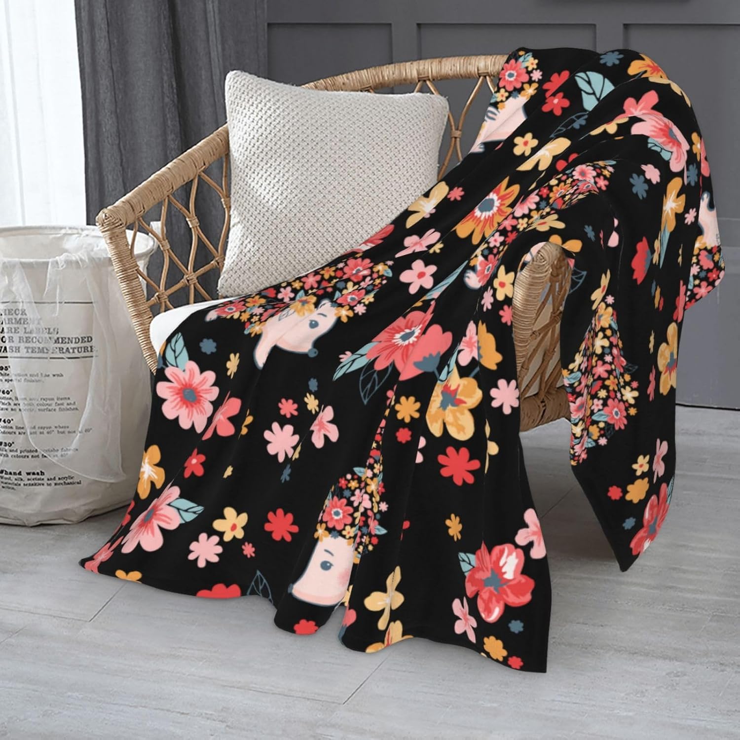 Cute Hedgehogs Throw Blanket for Couch Sofa Plush Fleece Bed Blanket Lightweight Comfy Flannel Blankets Ultra-Soft Warm Blanket Throw for Home Camping Travel Gifts 50"x40" - Image 8