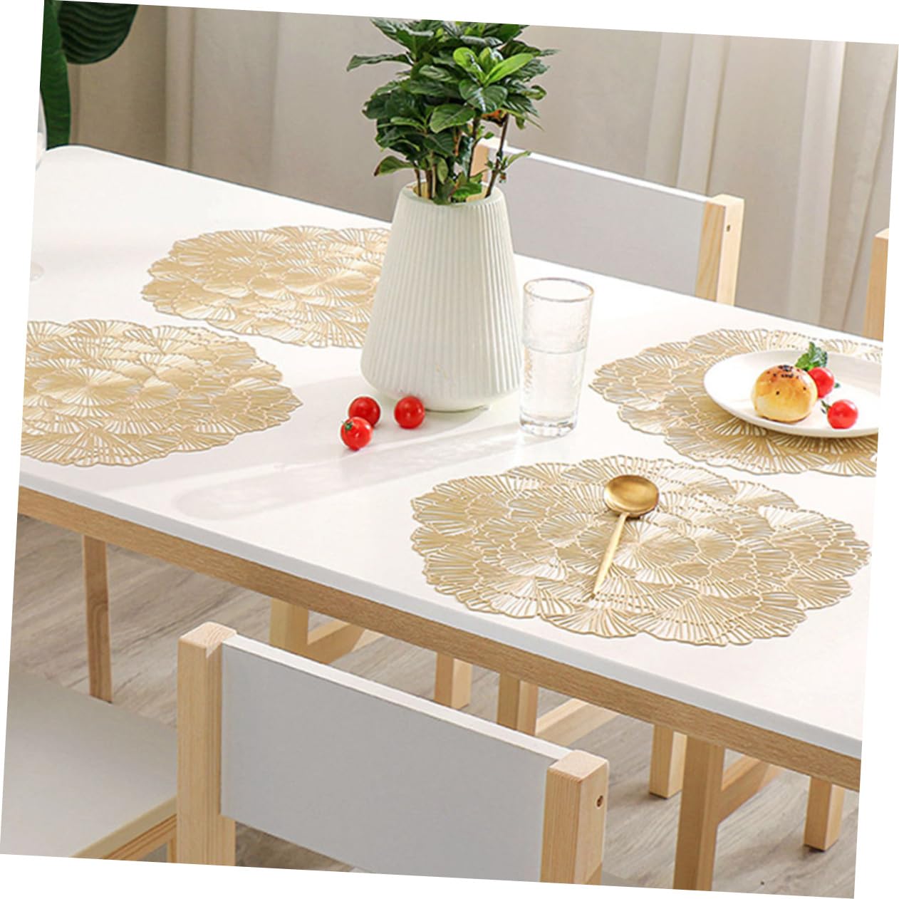 DECHOUS Sets de Table Lavables en PVC Lot de 12 Motif Feuille de Ginkgo Ajouré Protection Thermique pour Table à Manger