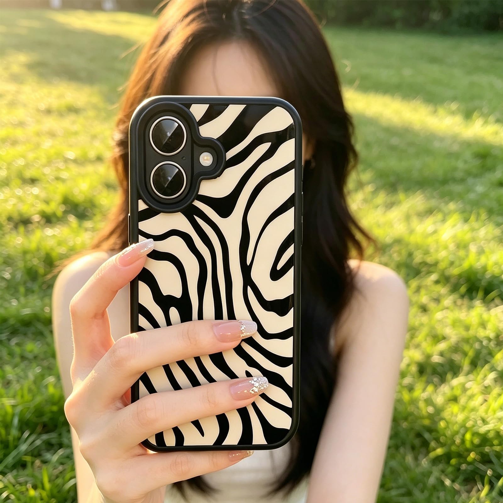 Custodia magnetica per iPhone, compatibile con ricarica wireless, resistente ai graffi e durevole, per l'uso quotidiano, protezione sottile e leggera, design creativo (strisce zebrate, iPhone 17)