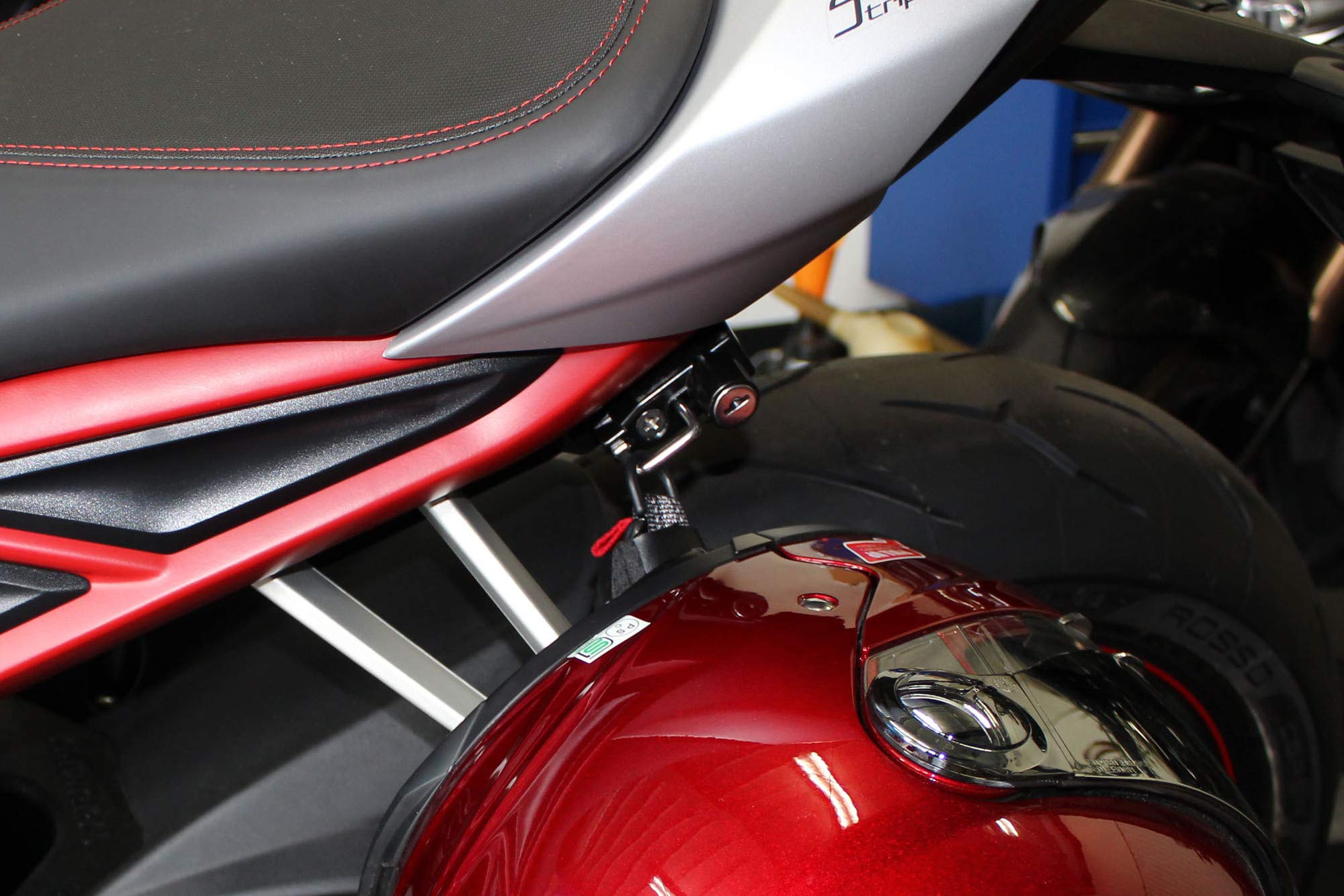Amazon | キジマ(Kijima) バイクパーツ ヘルメットロック ホルダー