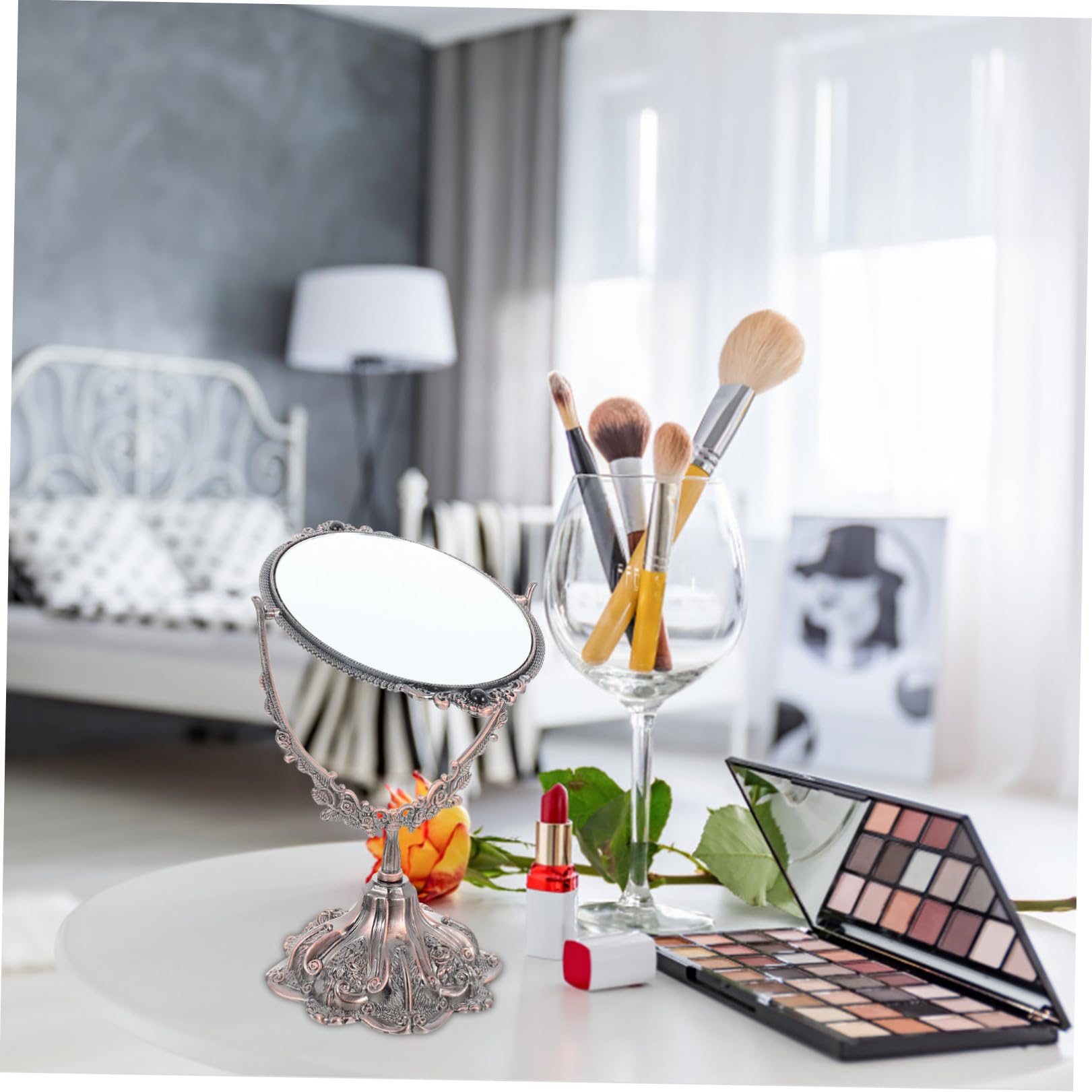 WOONEKY Doppelseitiger Kosmetikspiegel aus Zinklegierung im Vintage Stil | Schminktisch Geeignet, Stabile Standfläche mit Flachem Boden, Drehbar für Make Up und Hochzeit