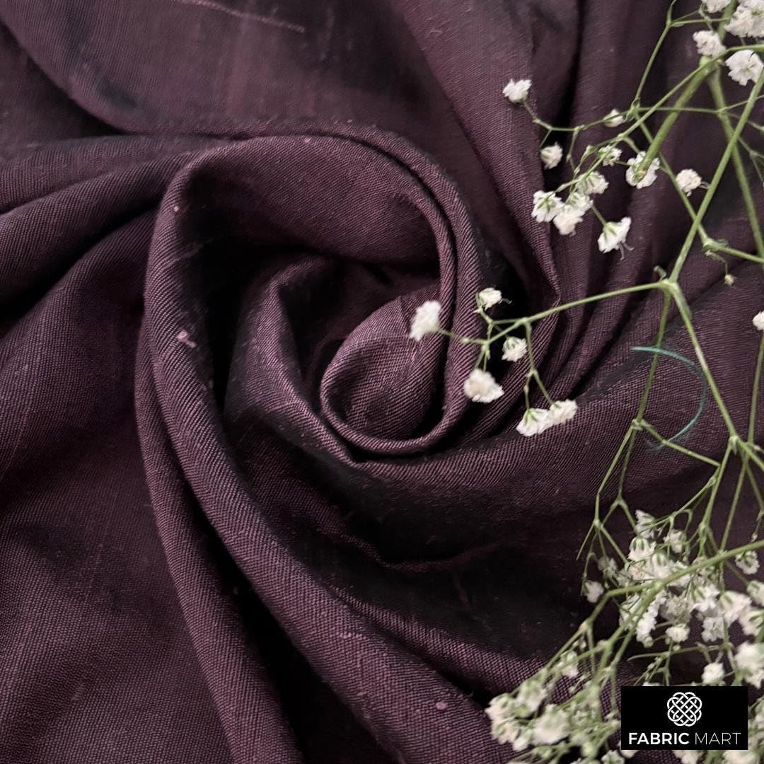 Fabric Mart Direct Vin foncé Dupioni de soie (50% de fil de soie pure et 50% de fil de fausse soie) Tissu au mètre, 104 cm or 41 inches Largeur, 2 mètres continus Violet Combinaison Tissu