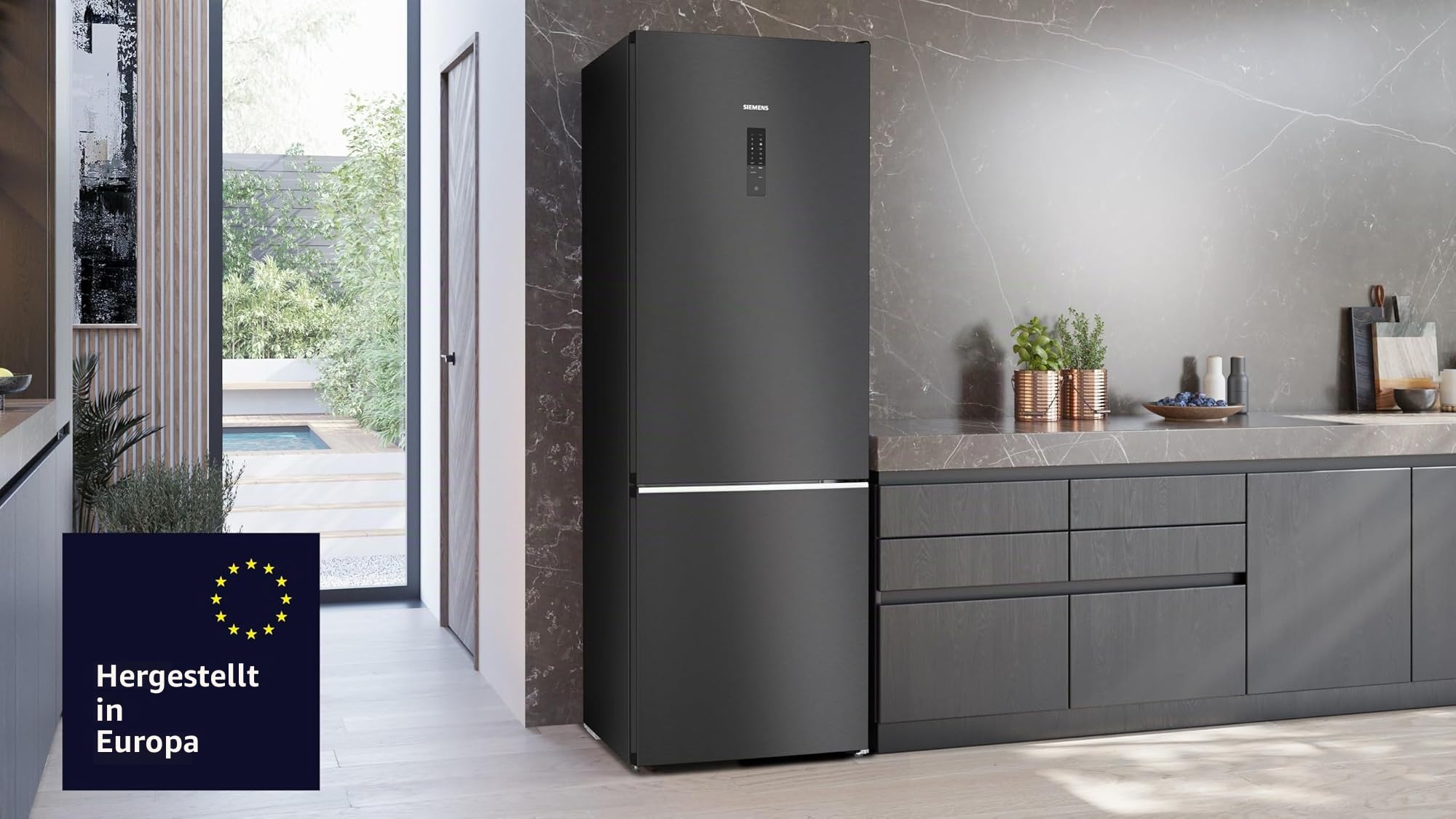 Siemens iQ500 Freistehende XXL Kühl-Gefrier-Kombination 203x70 cm, KG49NAXCG, 311 L Kühlen & 129 L Gefrieren, Total noFrost, freezerLight, hyperFresh Technologie, antiFingerprint Schwarzer Stahl