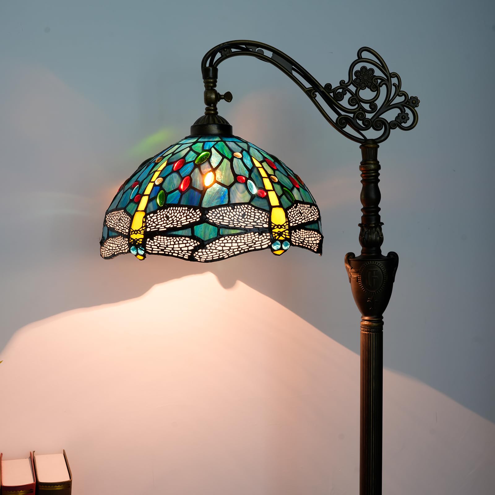 Lampa podłogowa Tiffany Vintage Lampa stojąca Zielono-niebieska lampka podłogowa ze szkła witrażowego Rustykalna lampa podłogowa z regulowanym kątem nachylenia do dekoracji wnętrz Salon Sypialnia