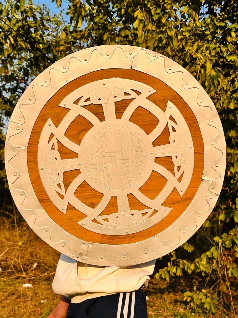 Bouclier viking en bois ~ Bouclier médiéval Viking en acier Heaume de Awe finition en bois Décoration murale, marron, 61 cm