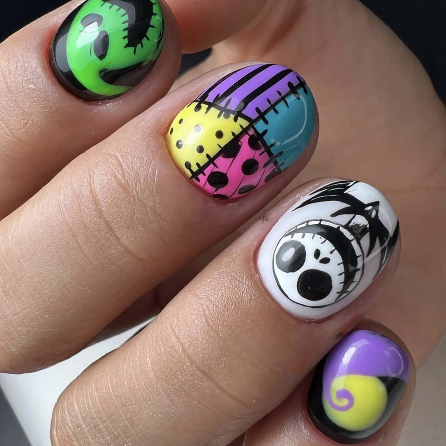 Halloween Press on Nails Short Nightmare Christmas Nails Ghost Fake Nails Scary Stick on Nails Halloween Glue on Nails for Women Girls Nail