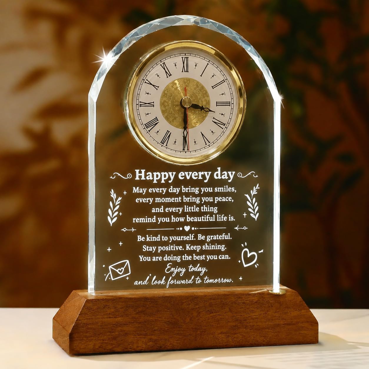 Reloj de escritorio de cristal con base de madera grabado Happy Every Day para decoracion
