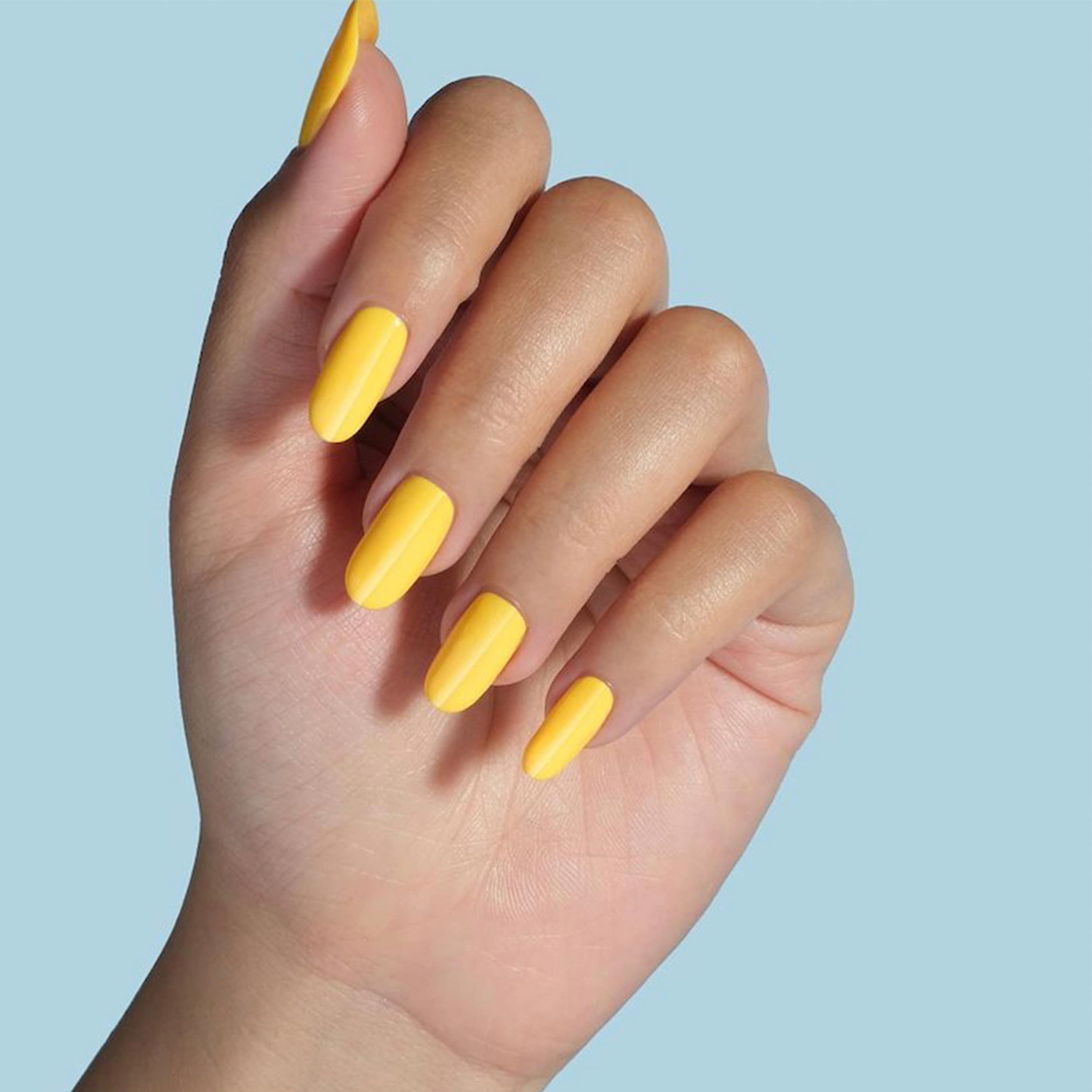 Amazon.com : DND Gel Polish Set - 1 each of Yellow Gel Polish and Yellow  Nail Polish, 746 Buttered Corn, 0.5 Fl Oz : Beauty & Personal Care