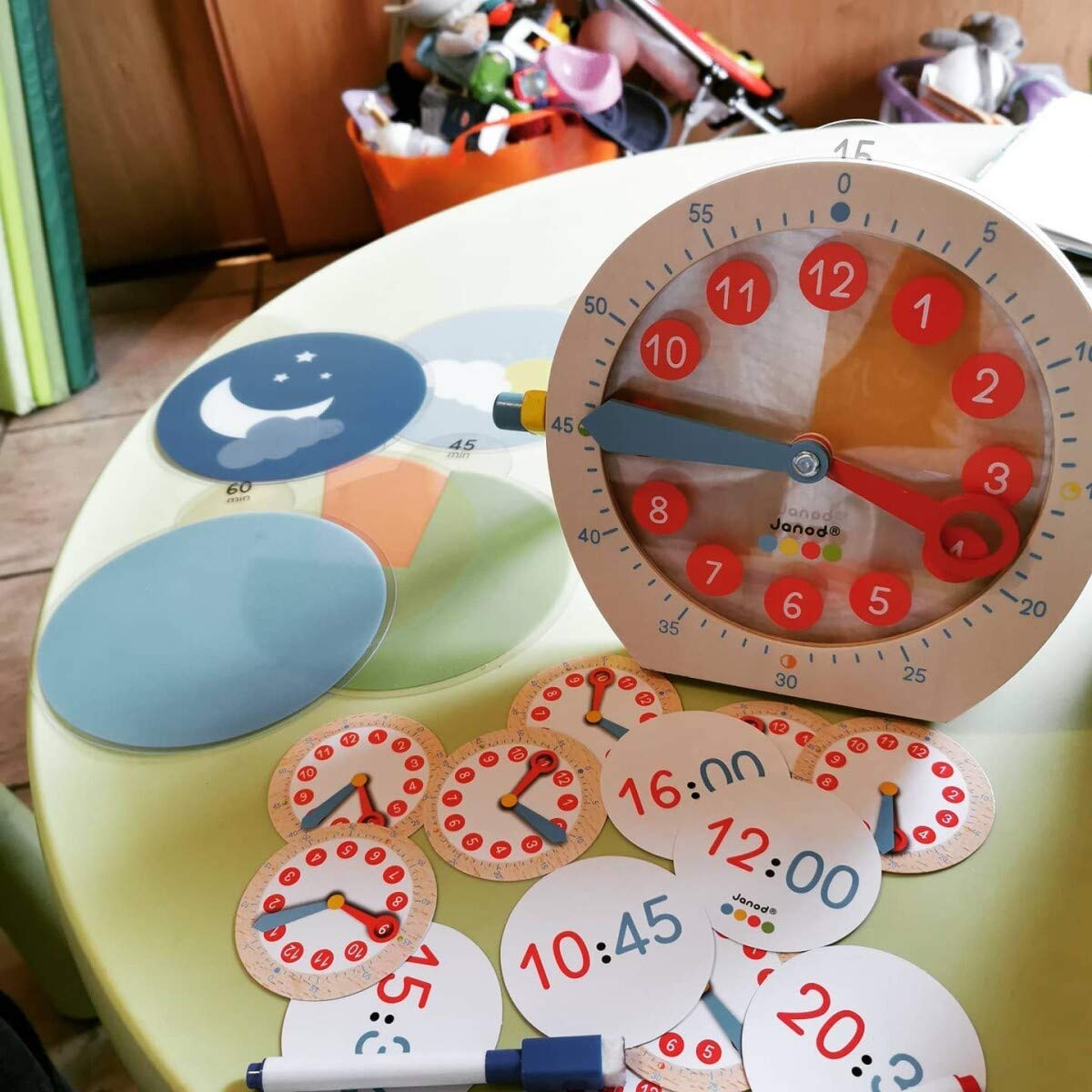 Janod Essentiel Apprendre l'Heure Jeu Éducatif Bois Apprentissage Chiffres Mathématiques 22 Accessoires 5 Ans