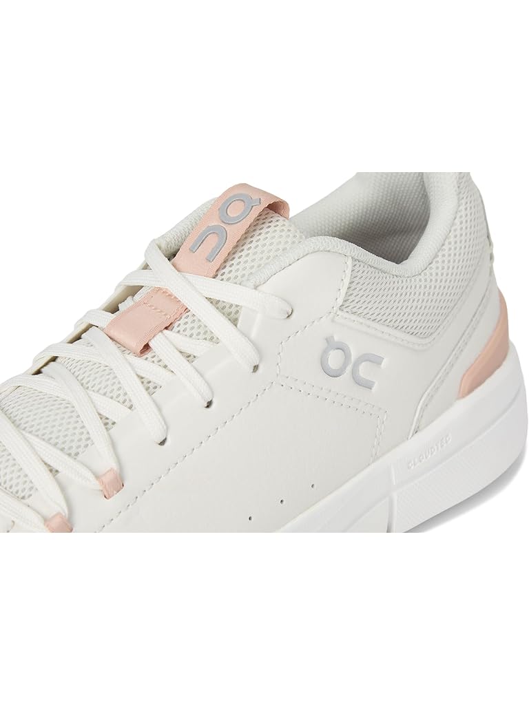 White On THE ROGER Youth (Big Kid)
