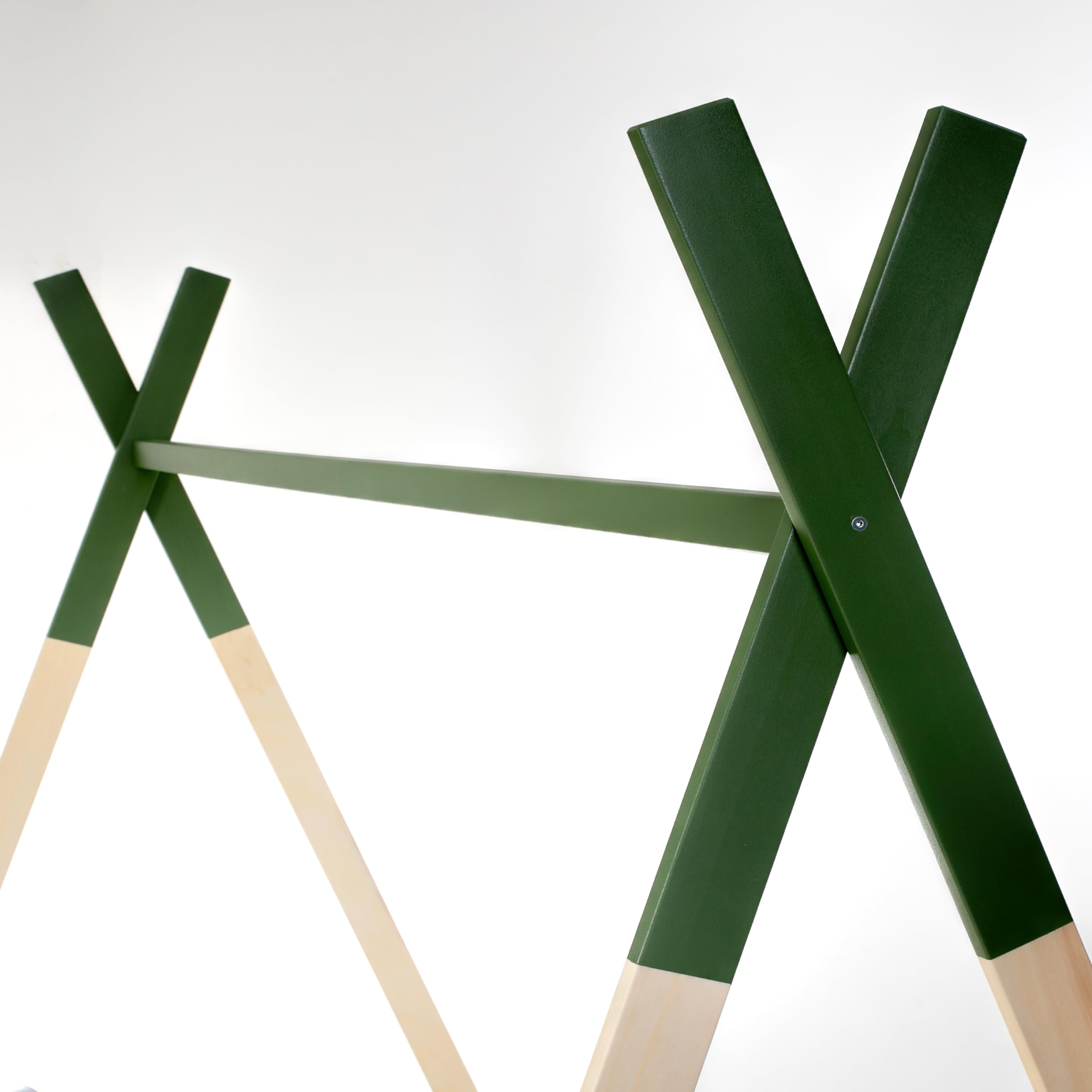 HOMEforDREAMS Cama infantil estilo tipi H4D-07: diseño inspirado en Montessori, listones y techo pintado, acogedora zona para dormir y jugar para niños (verde, 190 x 135 cm)