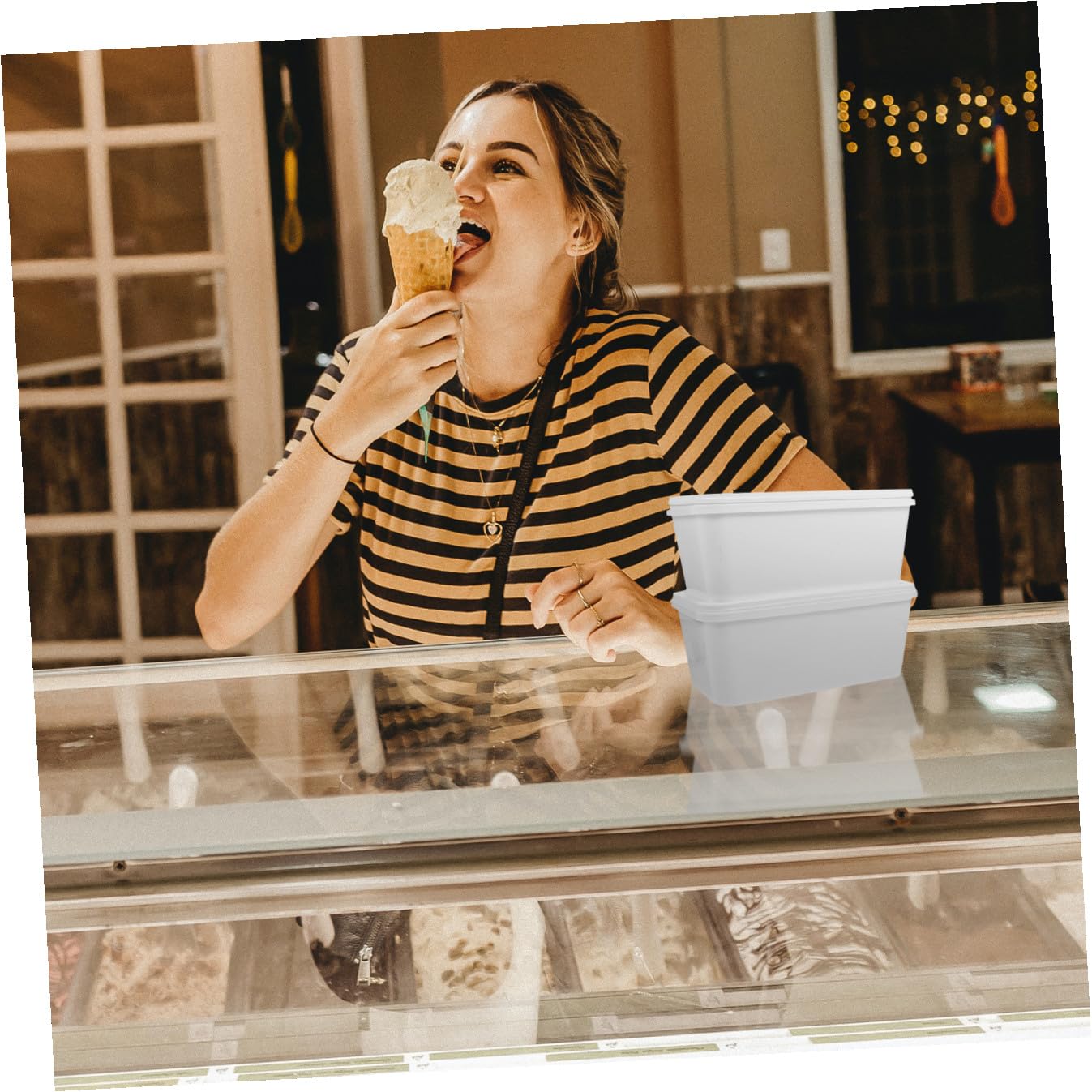 Ciieeo Contenitori Ermetici Chiusura Sicura 3 Litri per Gelato Set 2 Pezzi in Plastico Bianco Adatti per Congelatore per Conservazione Dessert e Uso Domestico