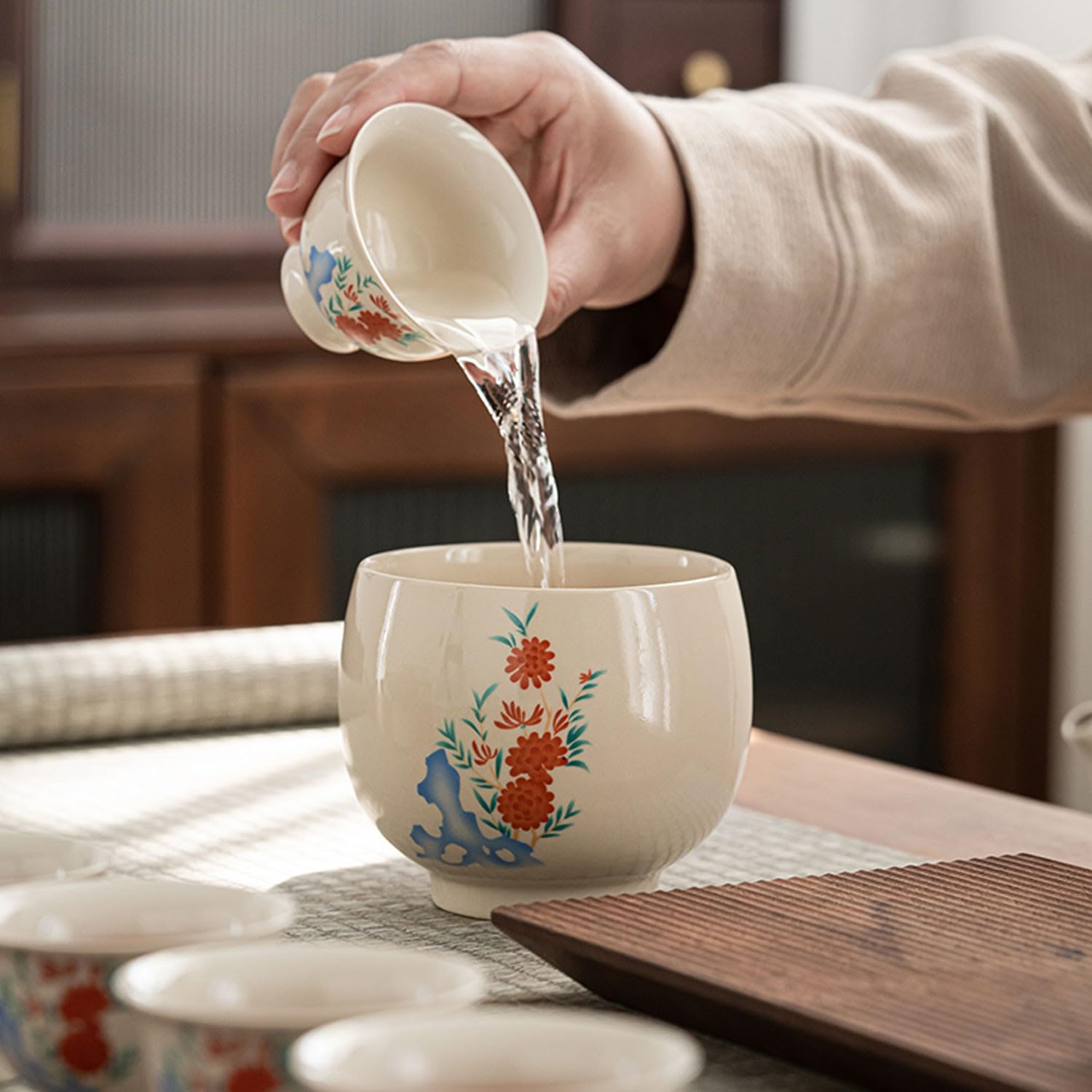 Zestaw do herbaty Zestaw do herbaty Zestaw filiżanek do herbaty Chiński ceramiczny zestaw do herbaty Kung Fu, czajniczek i filiżanka Pudełko upominkowe dla gości spotykających się Beauty Comes