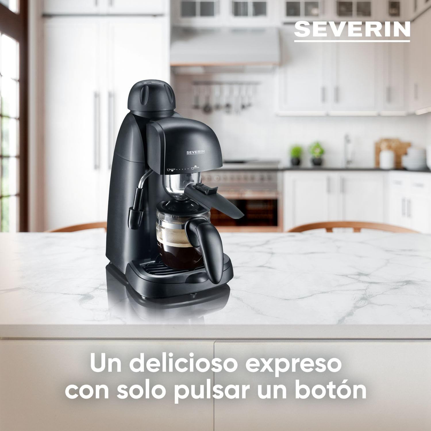 SEVERIN - Cafetera espresso a presión con espumador de leche, Máquina de café,Hasta 4 tazas de café de barista, Negro, KA 5978