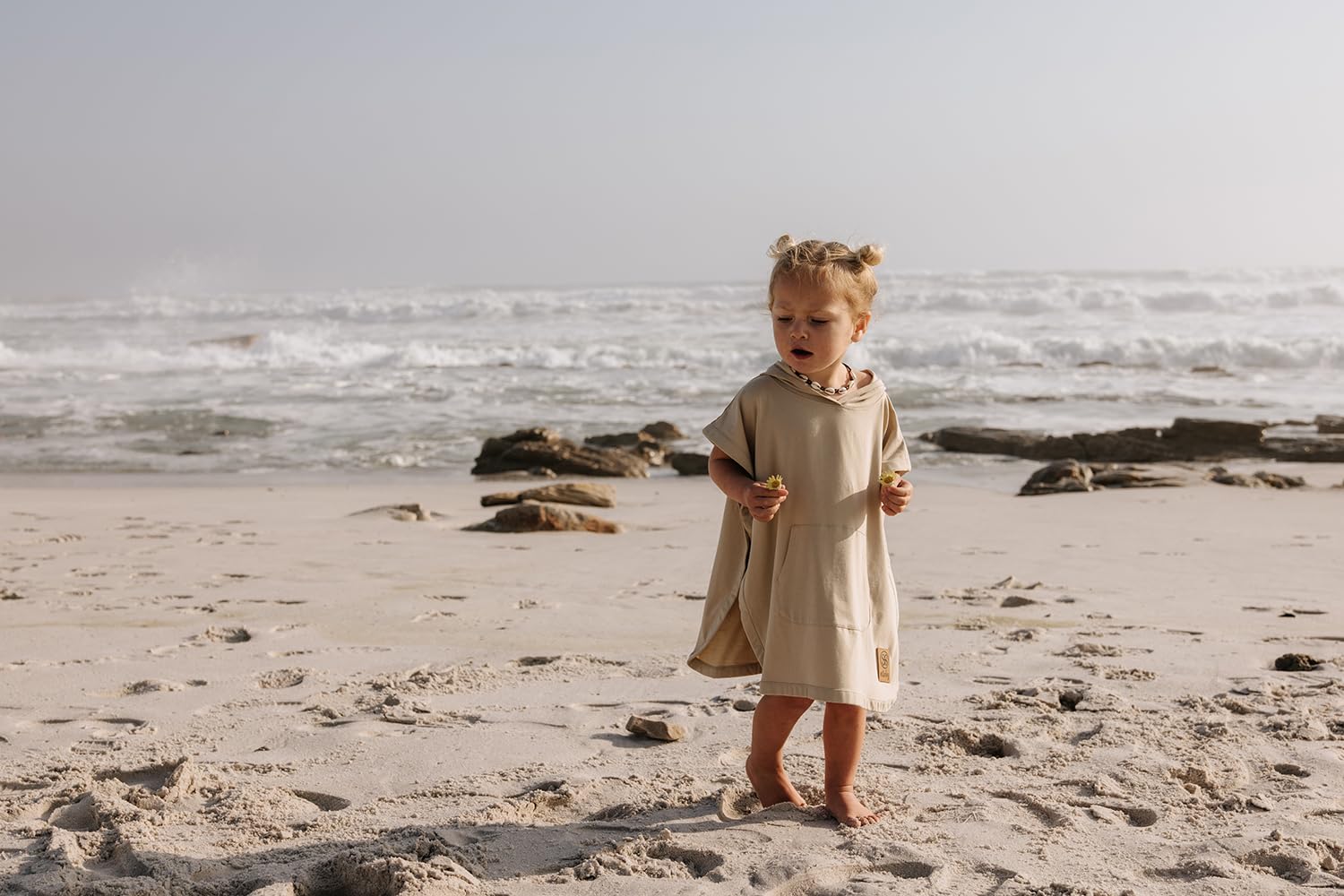 Cloby Badeponcho mit Kapuze mit UV-Schutz (UPF 50+) - Sandy Beach beige
