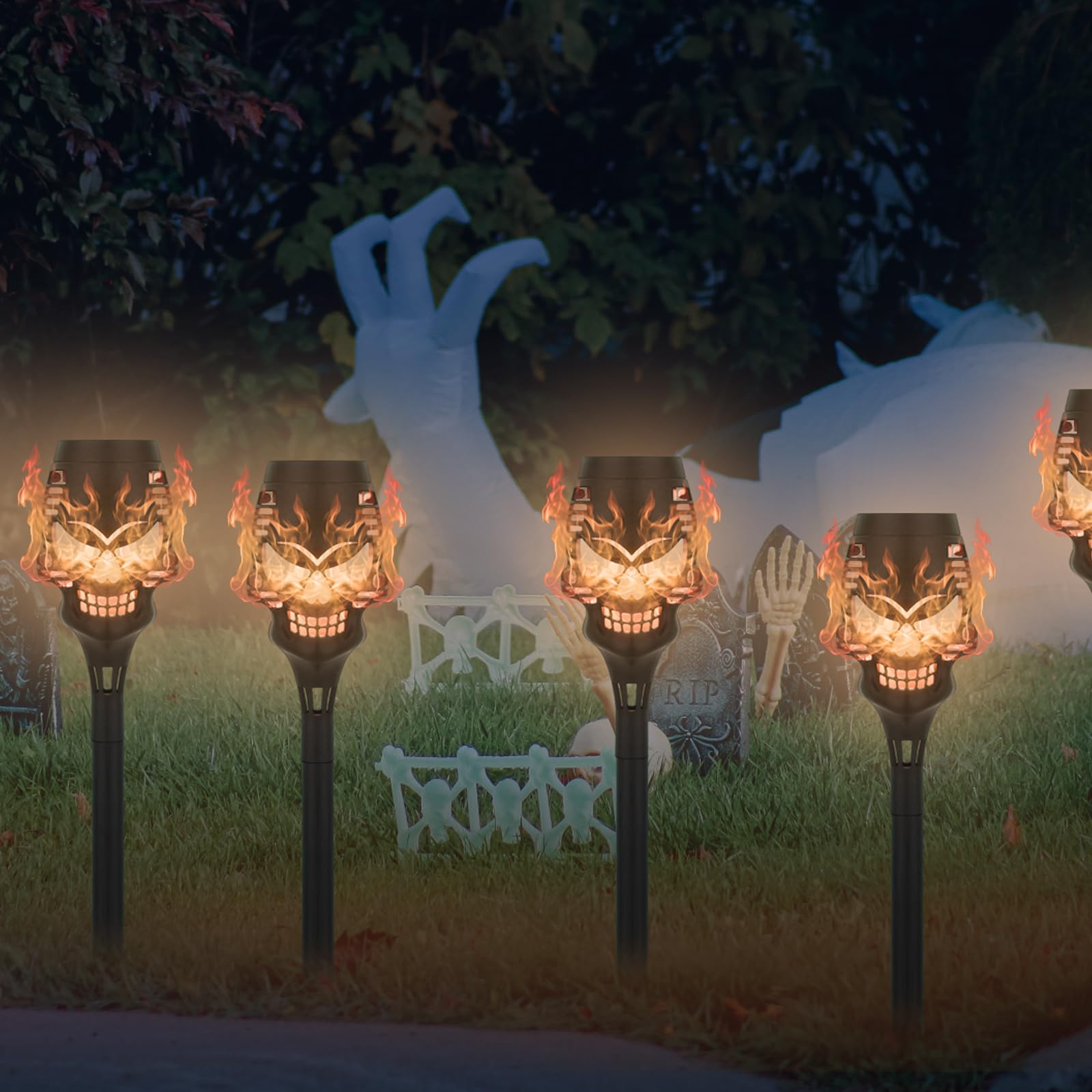 Decorazioni solari di Halloween per esterni, confezione da 8 luci a forma di teschio spettrale, impermeabili, luci di Halloween per giardino, cortile, prato, veranda, decorazione paesaggistica