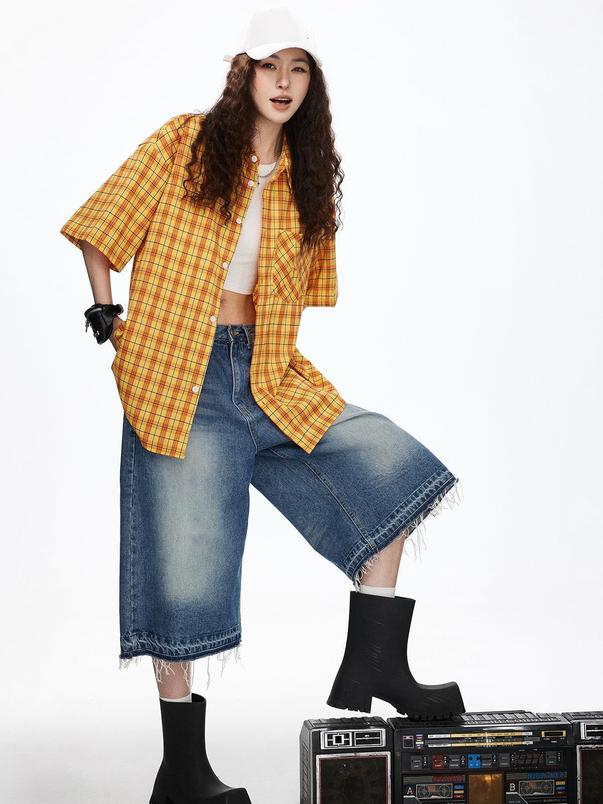 Chemise Femme à Carreaux Jaune à Manches Courtes Brodée Lettres