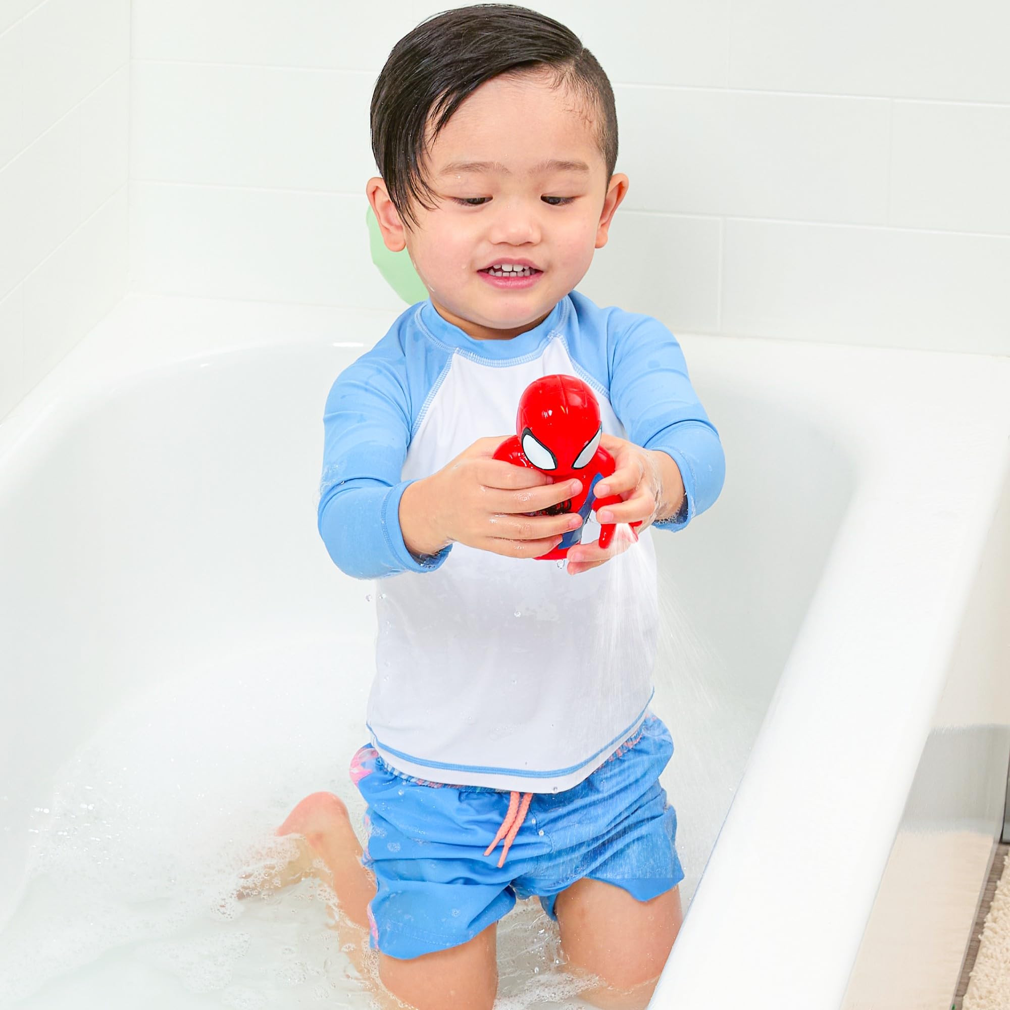Marvel Spidey & Friends – Plus Avengers – 5-teiliges Bade-Spritz-Eimer-Set – Badespielzeug für Baby und Kleinkinder – inklusive Organizer-Eimer – Aufbewahrung von Badezeit und Wasserspielzeug