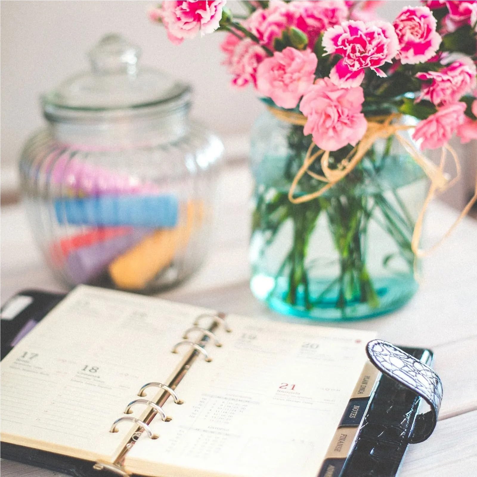 Tagebuch mit Schloss A5 A6 90Pages Password Book with Lock Diary Binder Refillable Paper with Pen Card Slot Leather Notebook Journal Student Notepad(A5 Pink)